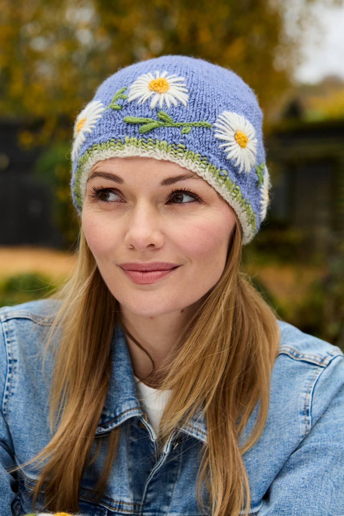 Daisy Chain - Blue Fleece Lined Knit Wool Winter Beanie Hat: Jacaranda