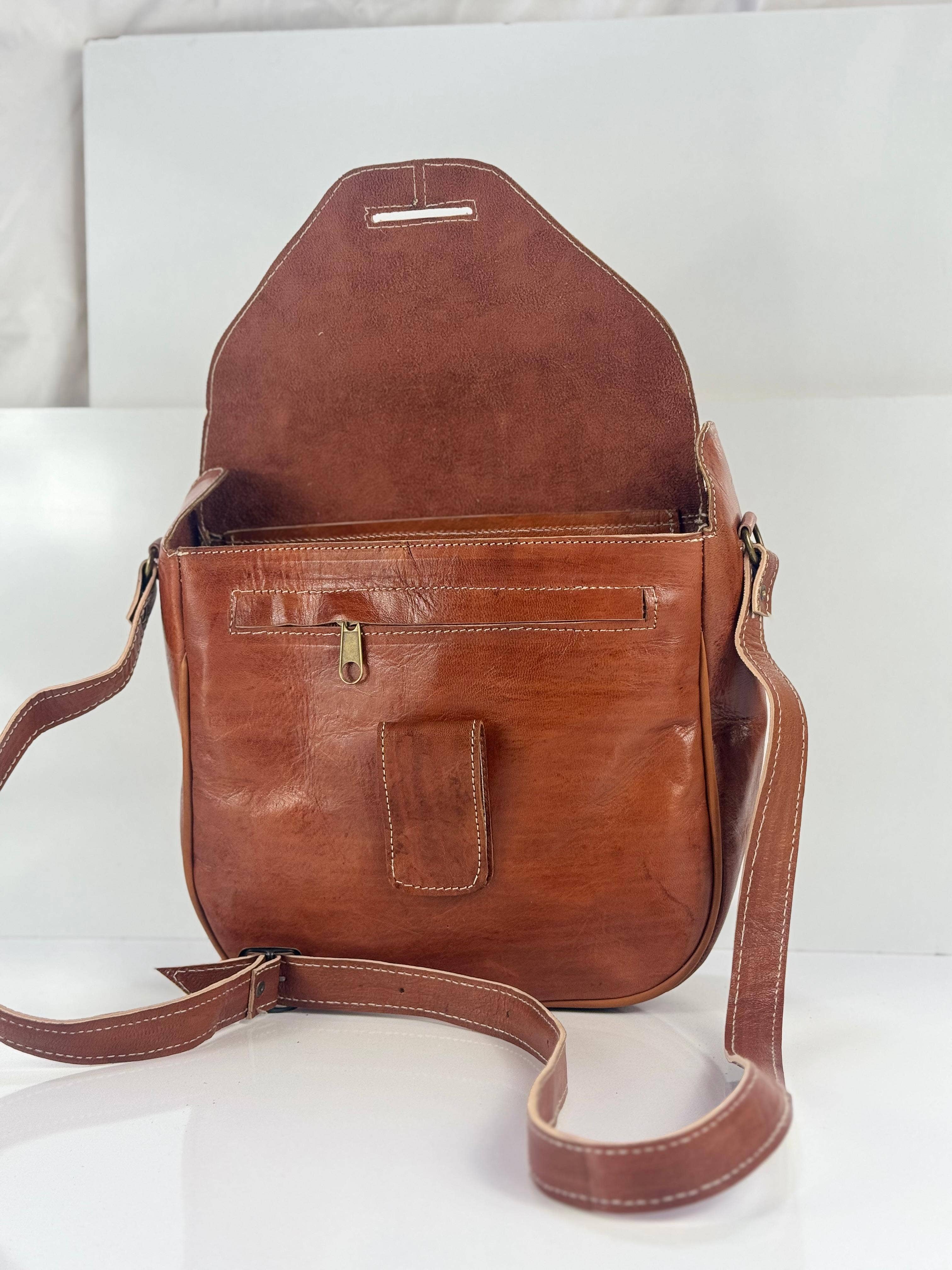 Handcrafted Moroccan Leather Crossbody Bag: Brown