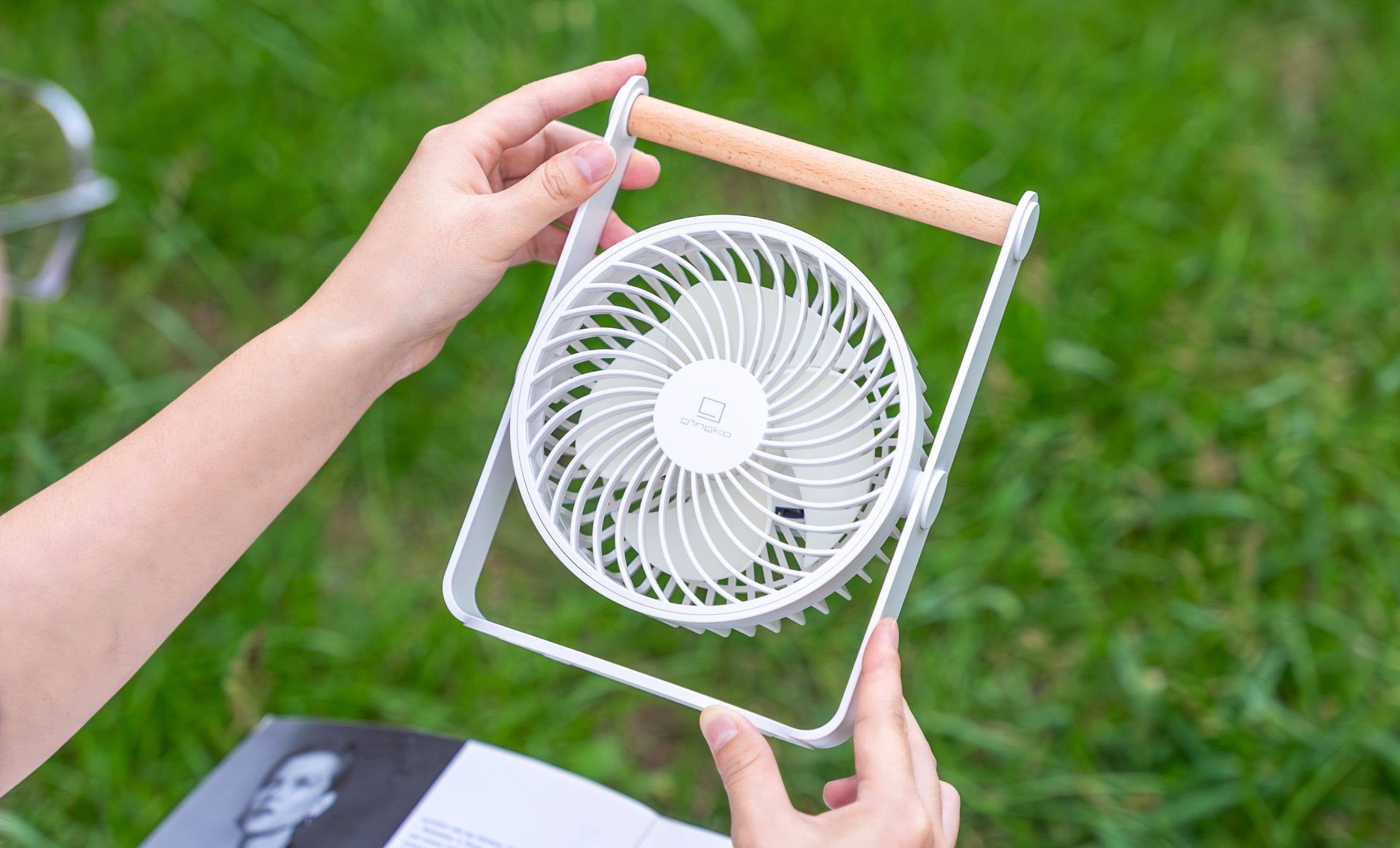 Lyra Portable Fan: Space Grey