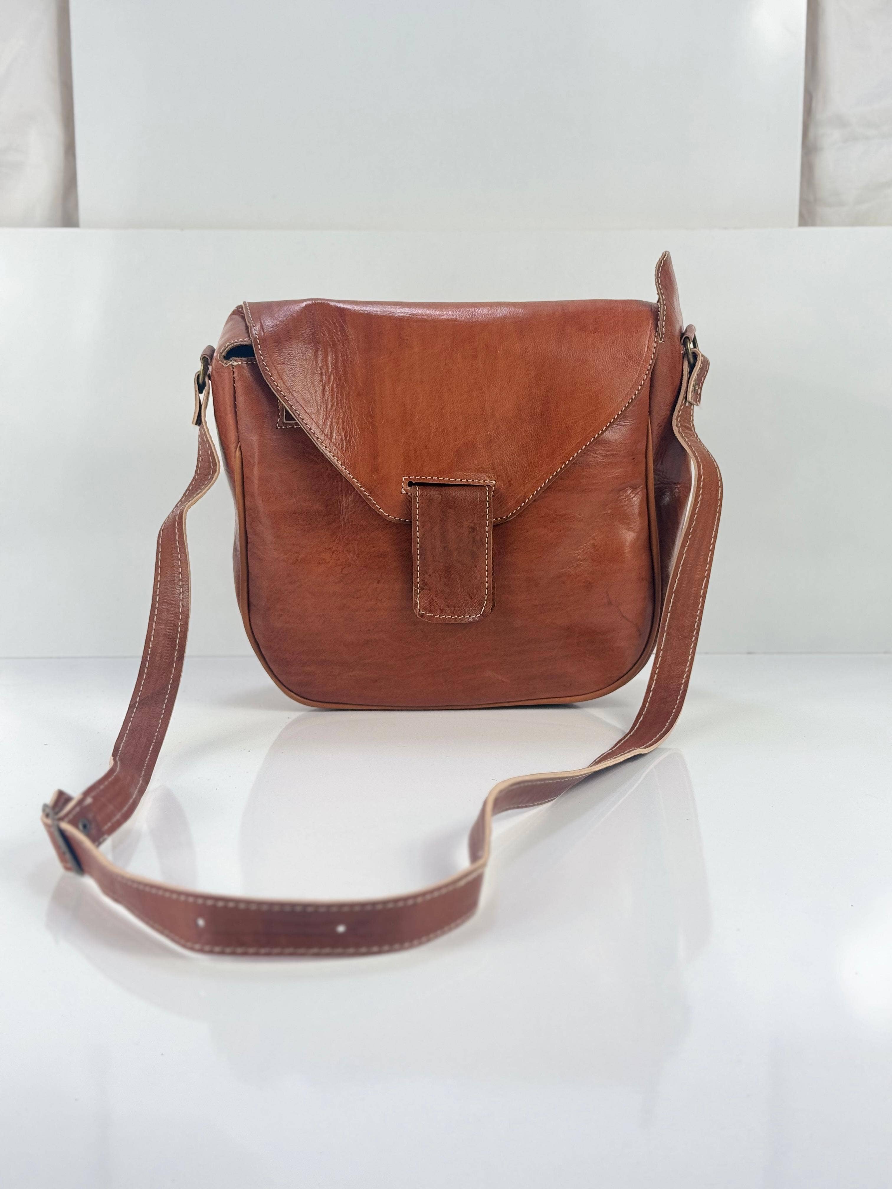 Handcrafted Moroccan Leather Crossbody Bag: Brown