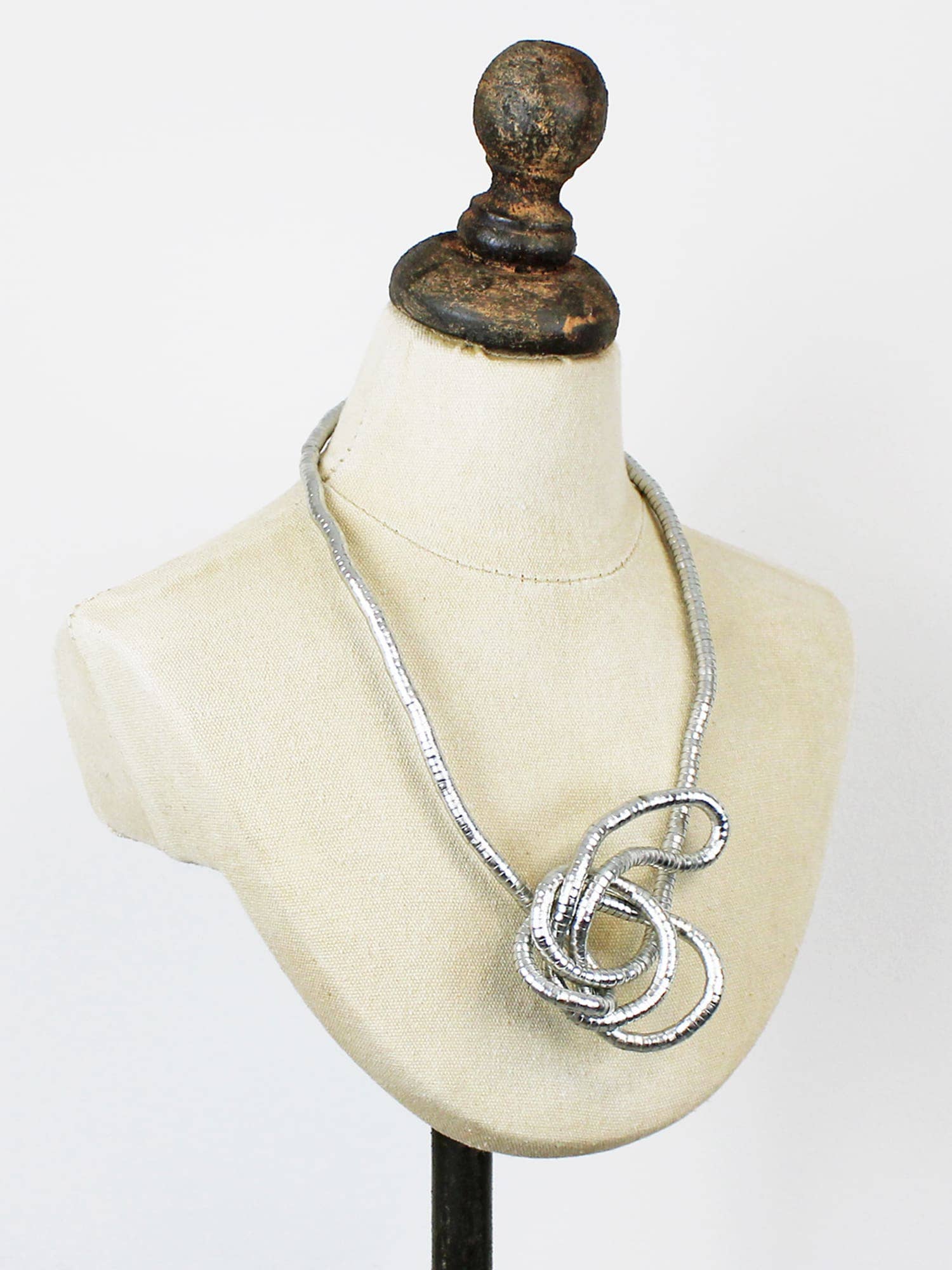 KH6503S LONG BENDY SNAKE NECKLACE