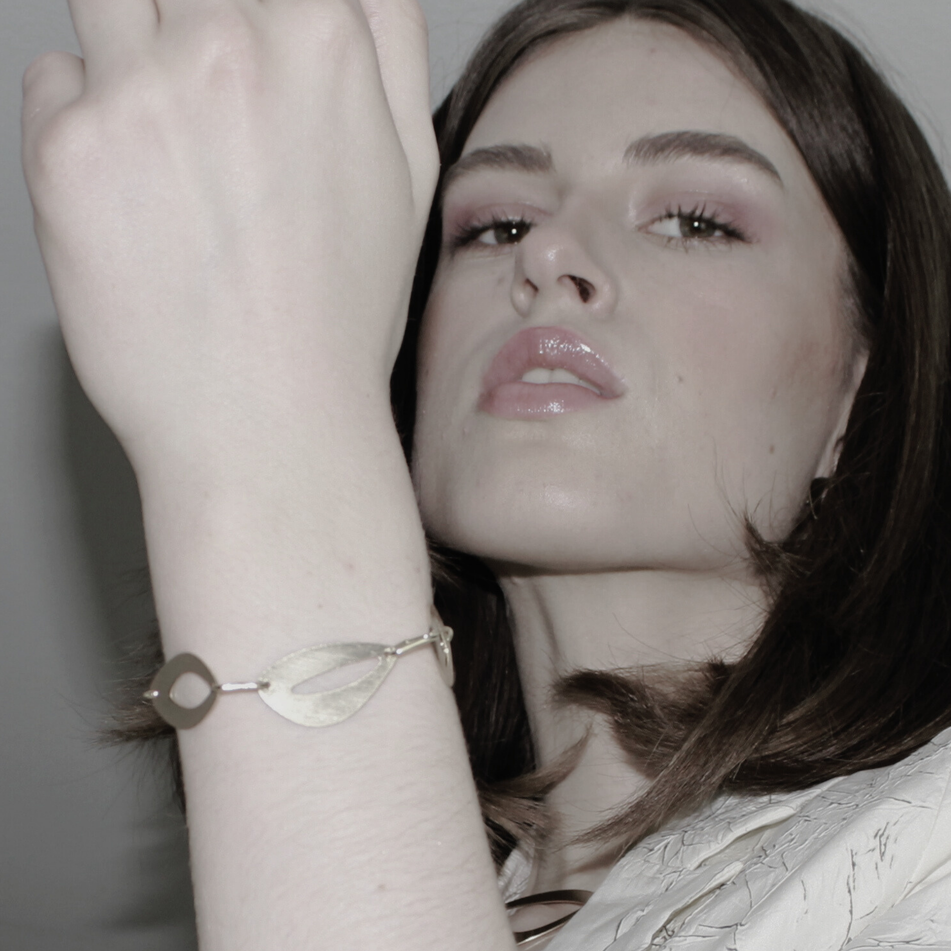 Alaya IN:STORE Asymmetrical Bracelet Gold Plating