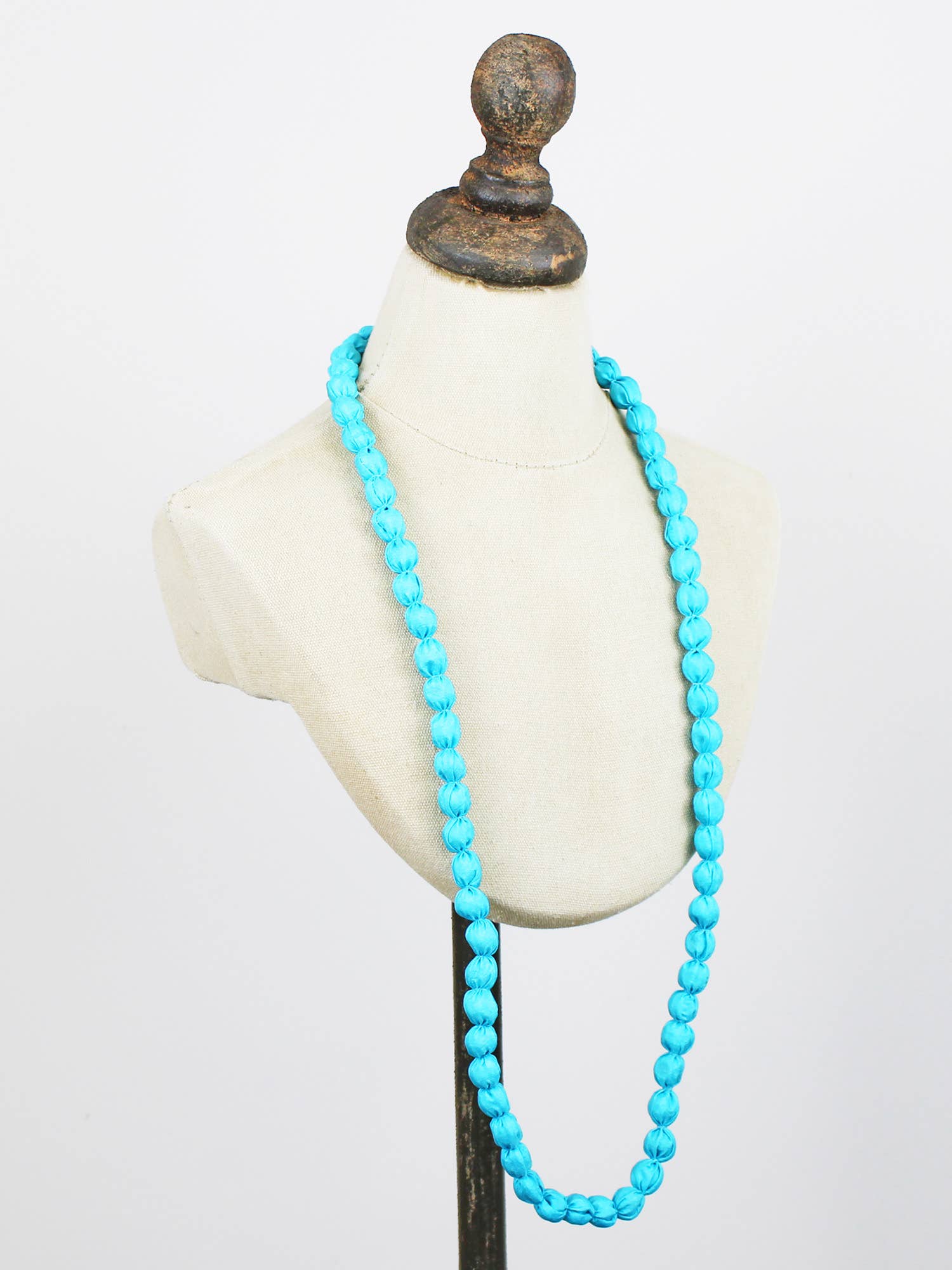 NB1501TU LONG SINGLE STRAND FABRIC BALL NECKLACE