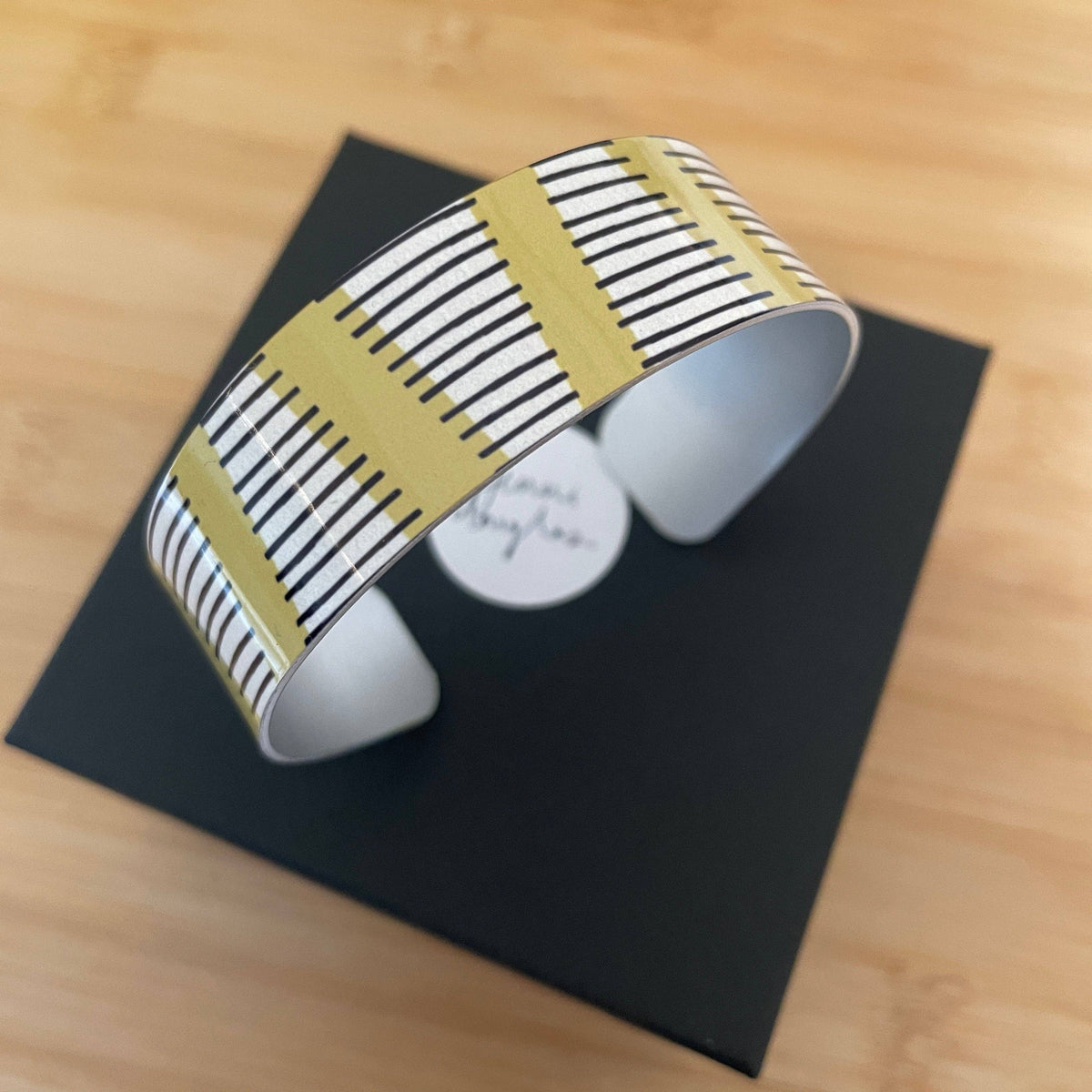Linear Narrow Cuff (Ochre) - NEW