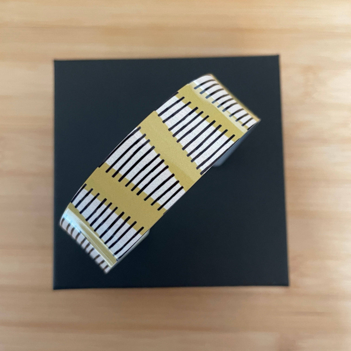 Linear Narrow Cuff (Ochre) - NEW