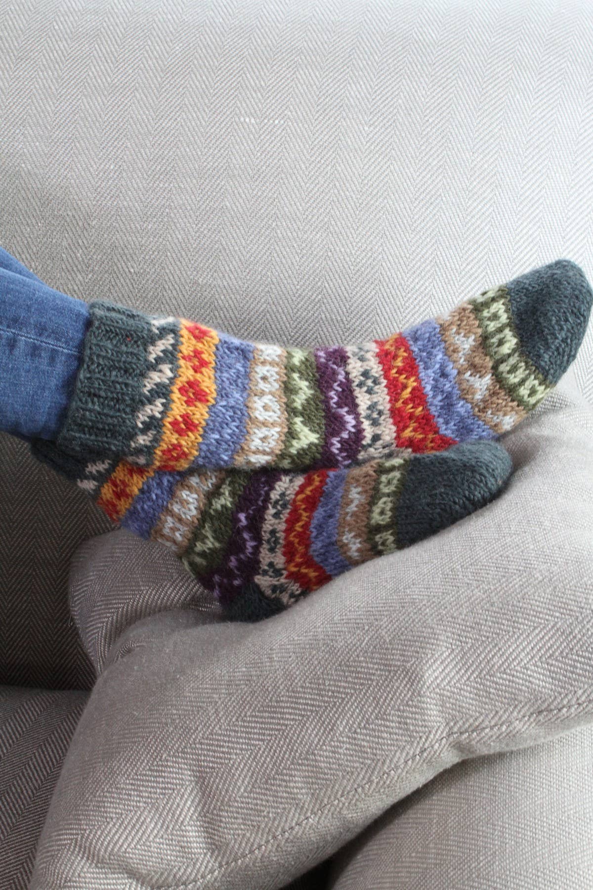 Elveden - Knitted Wool Earthy Green Fair Isle Sofa Socks: One Colour
