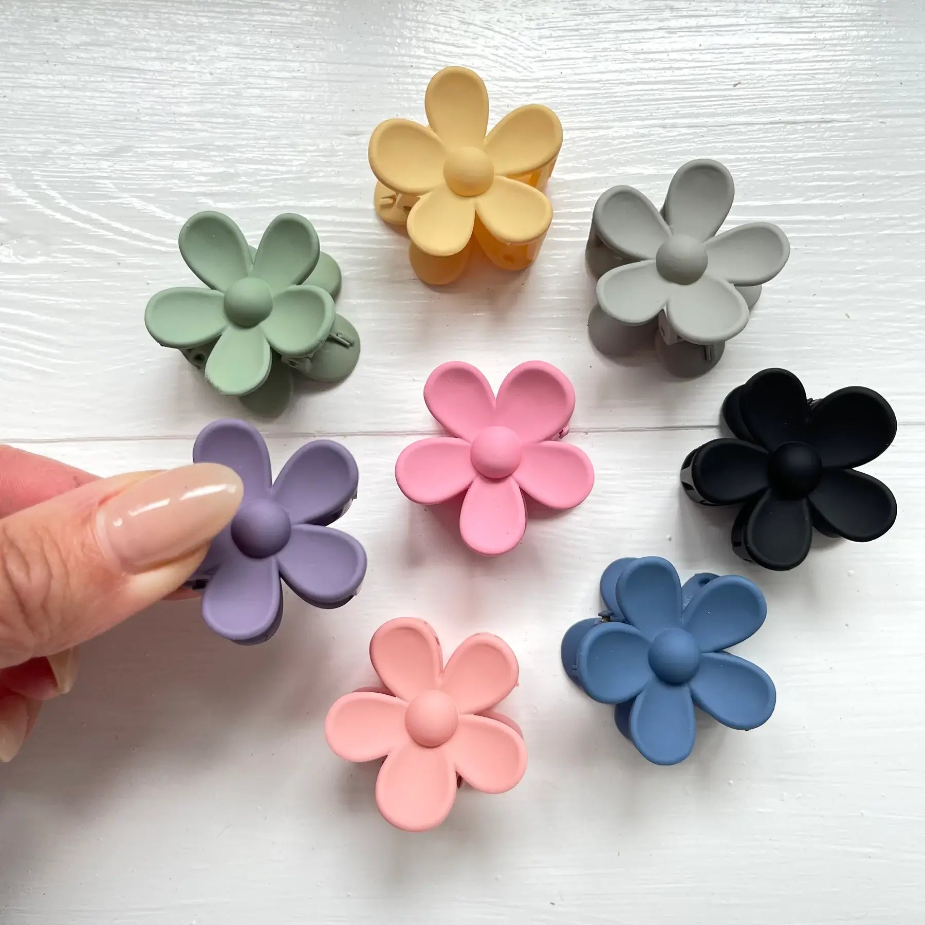 Mini Daisy Hair Claws (20 Pack) Bestseller