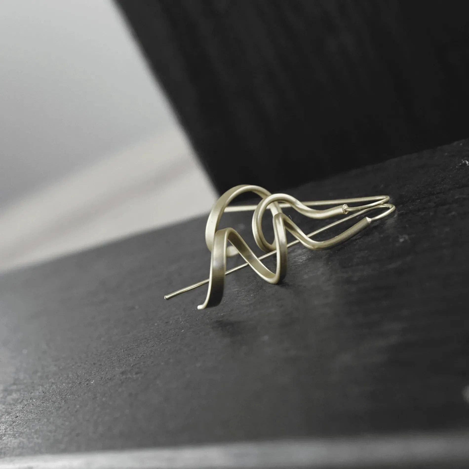 Tara Mini Spinning Earring Gold Plating