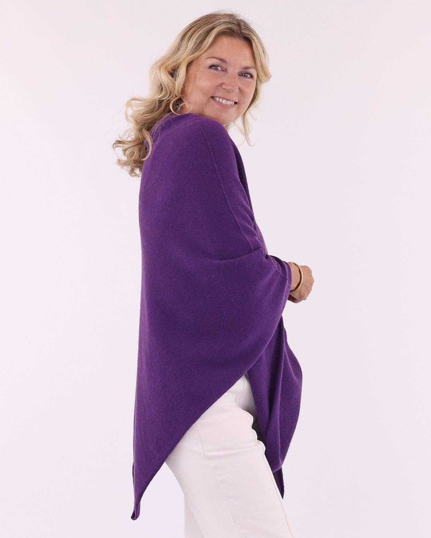 Cashmere Blend Poncho: Deep Violet