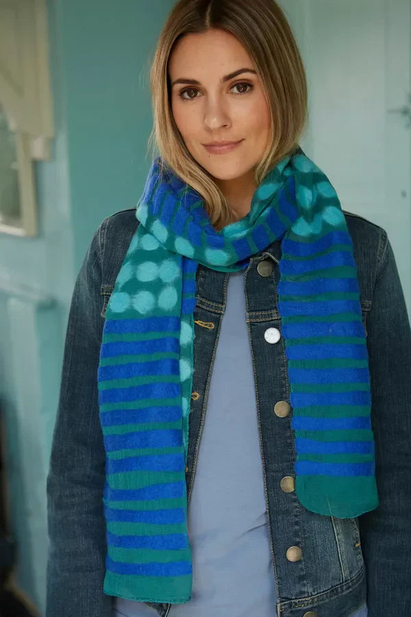 Cozy knitted Blue Spot Scarf in blue teal polka dots stripes