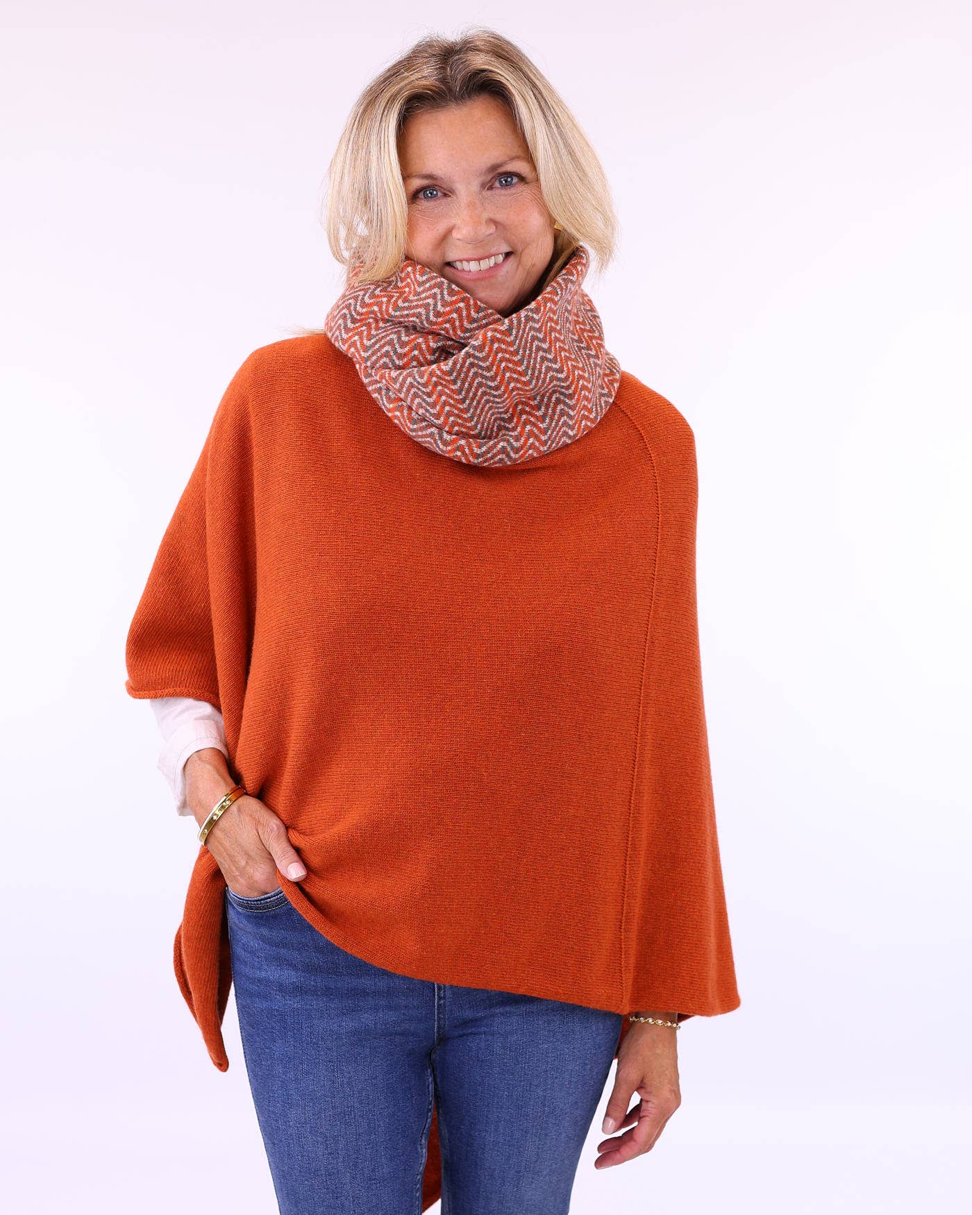 Cashmere Blend Poncho: Berry Red - Clothing - Scotland