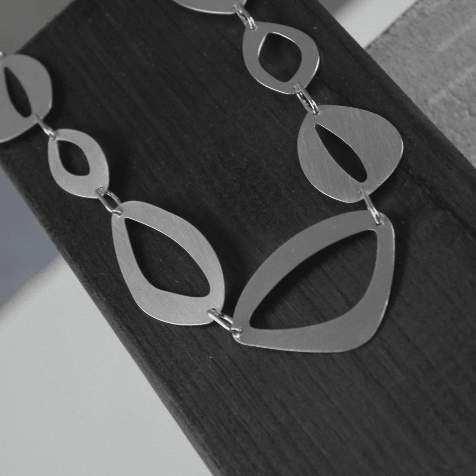 Alaya IN:STORE Short Asymmetrical Necklace Silver Plating