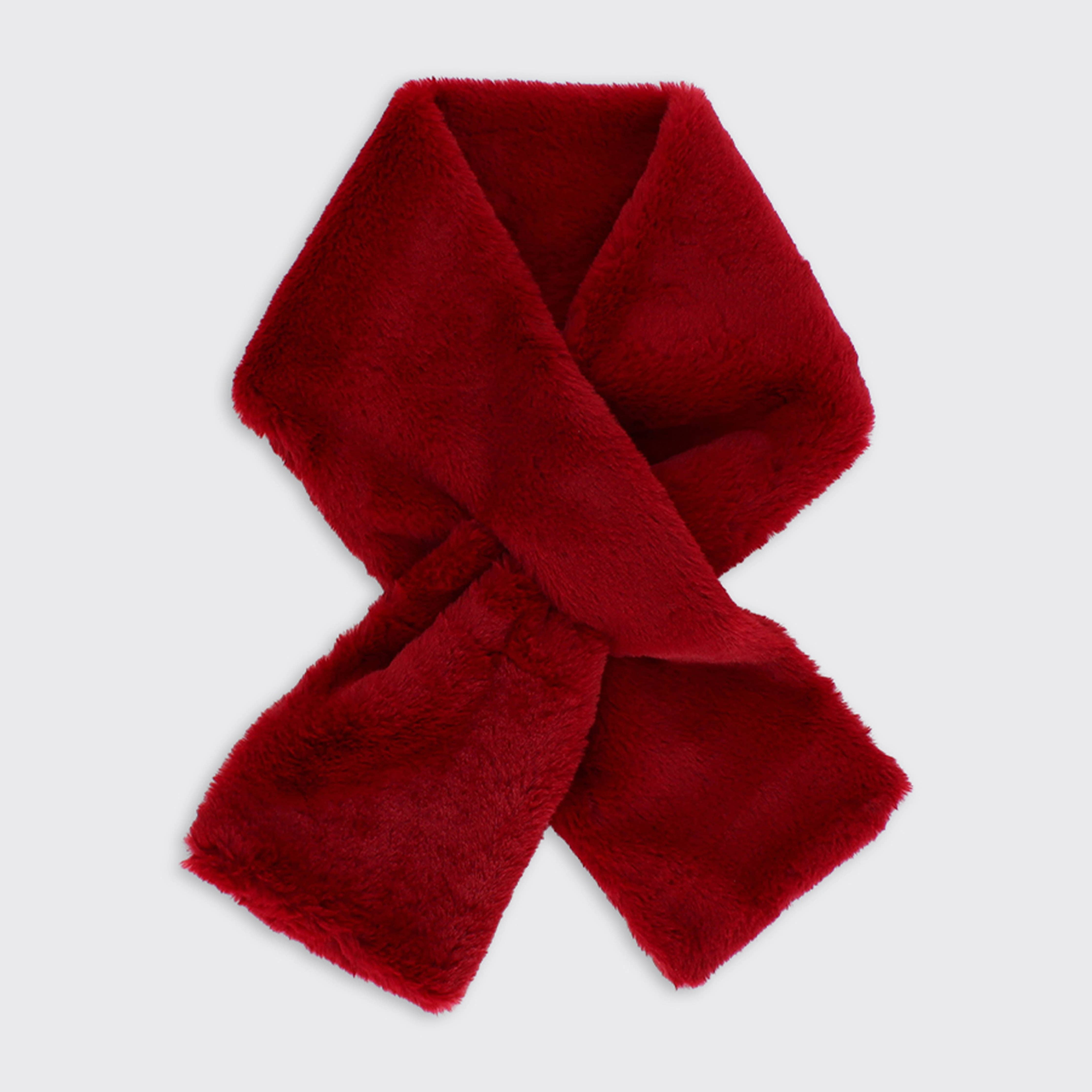 Plush deep red faux fur push through scarf in blue, soft fluffy texture