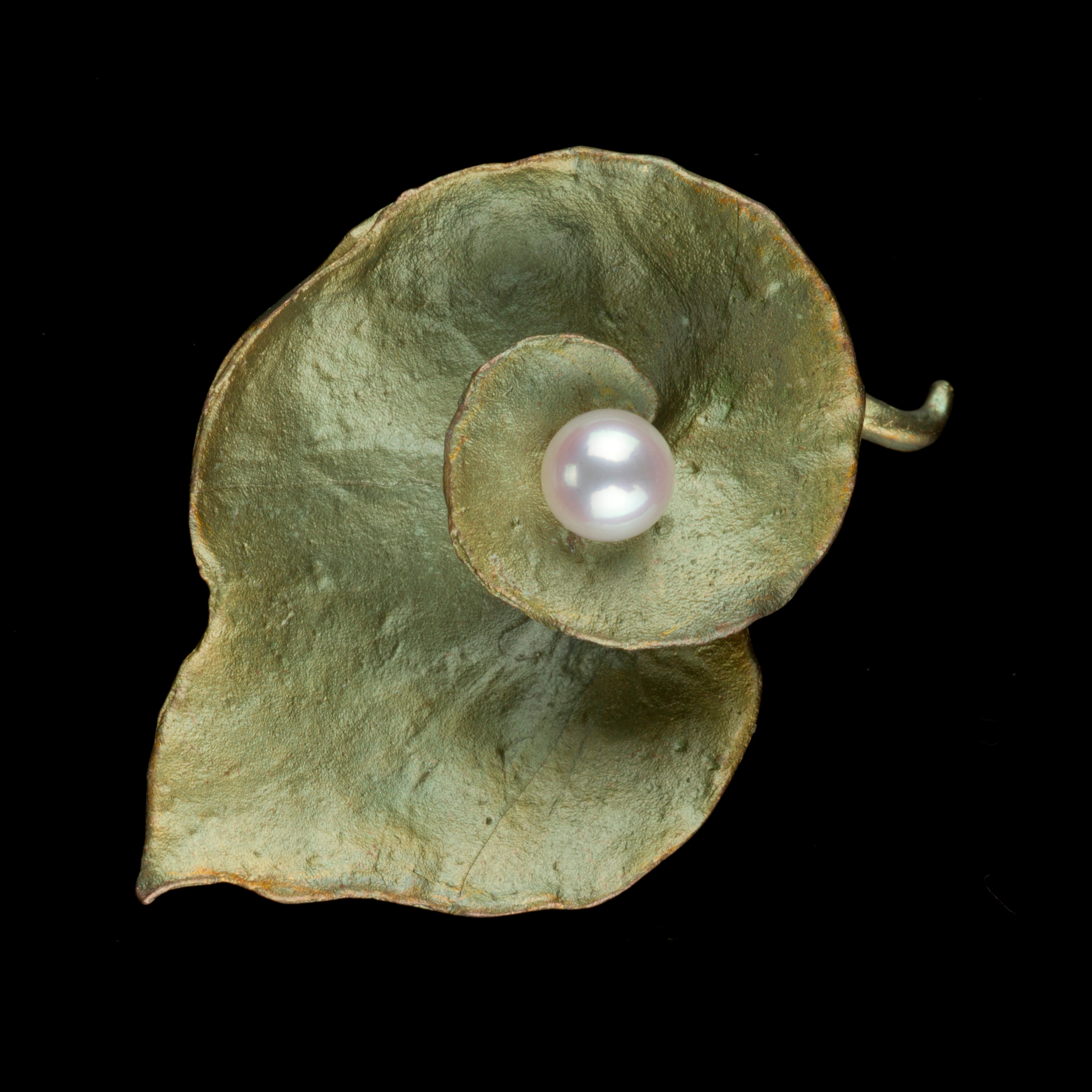 Geranium Pin - The Nancy Smillie Shop - Art, Jewellery & Designer Gifts Glasgow