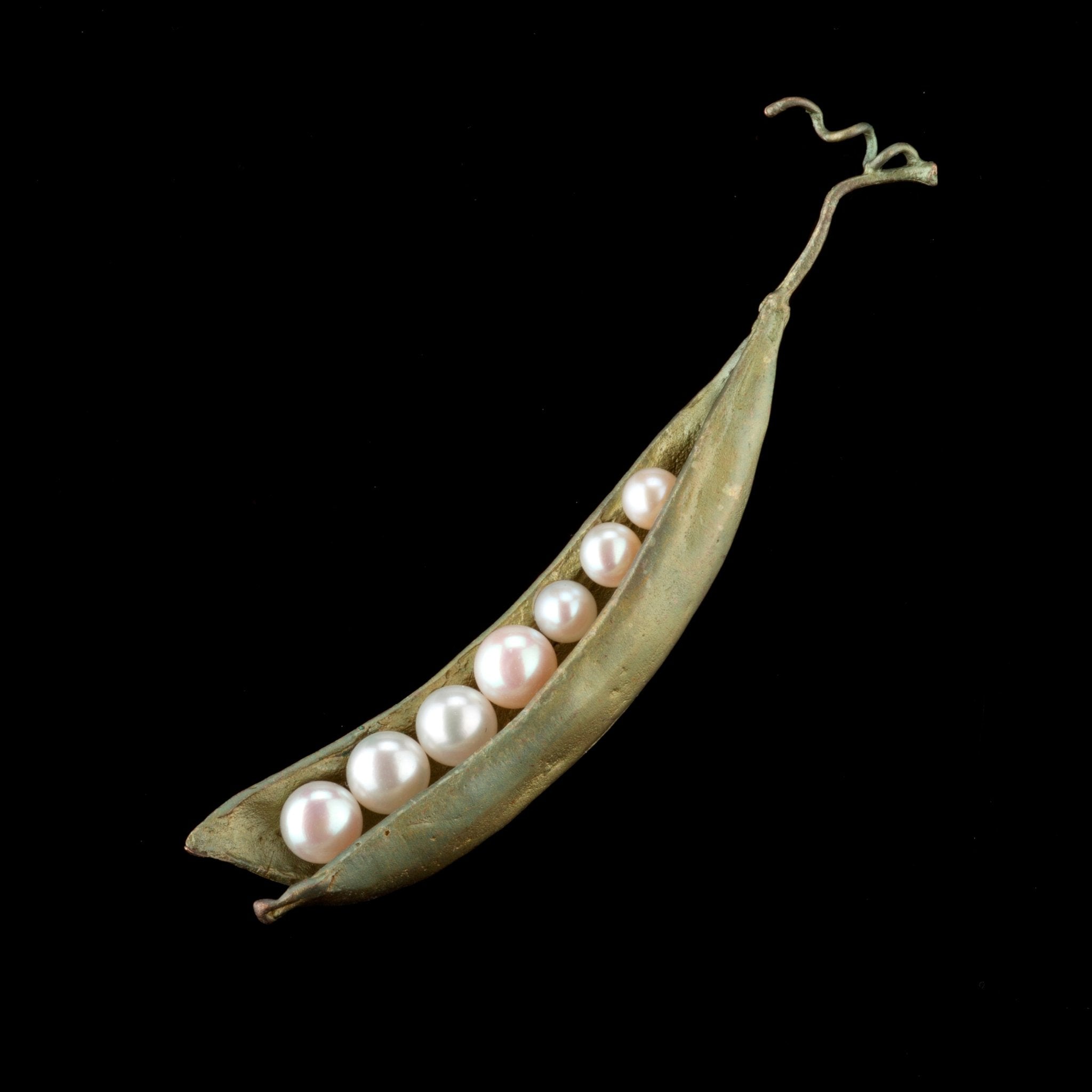 Pea Pod Pin - The Nancy Smillie Shop - Art, Jewellery & Designer Gifts Glasgow
