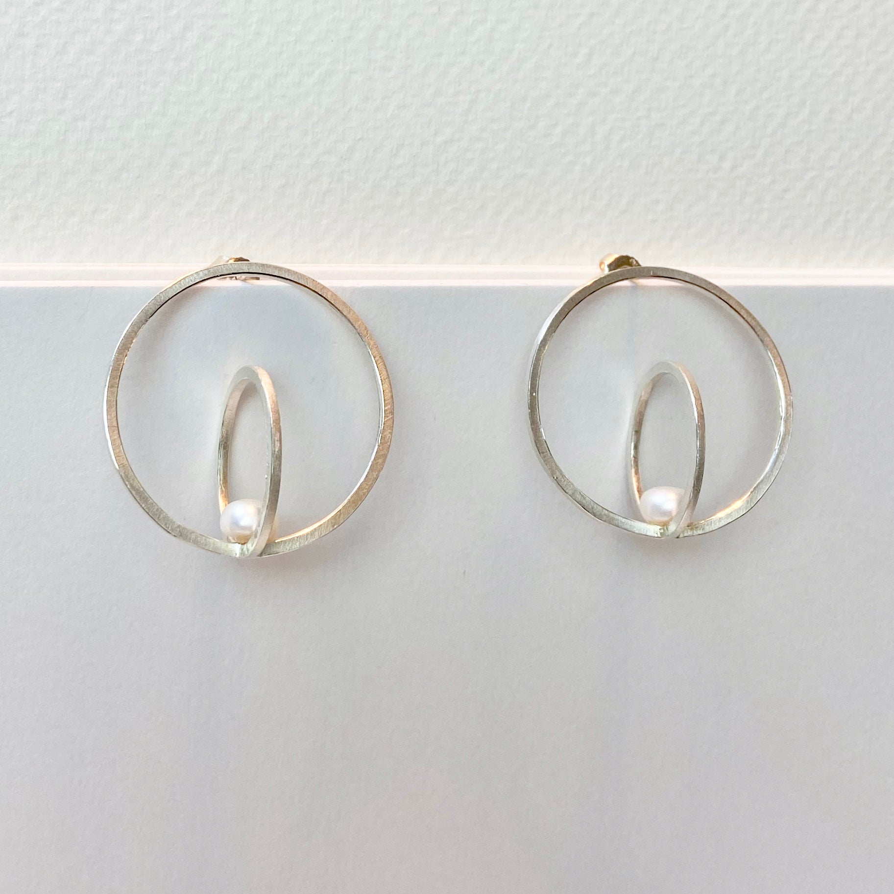 Silver Circles with Pearl - The Nancy Smillie Shop - Art, Jewellery & Designer Gifts Glasgow