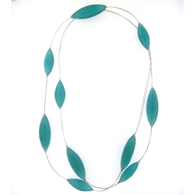 Necklace in shell in resin: Lightblue
