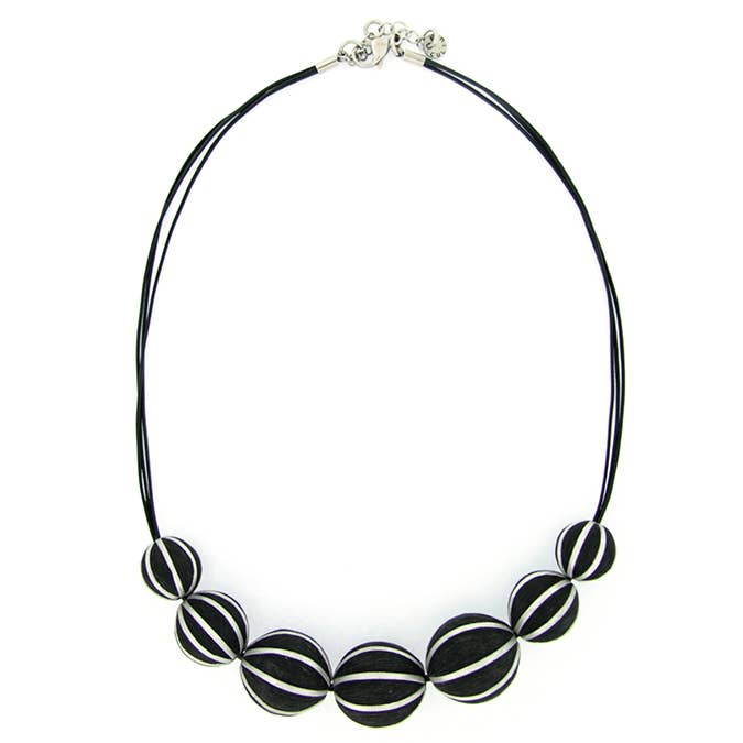 Necklace in aluminium|resin