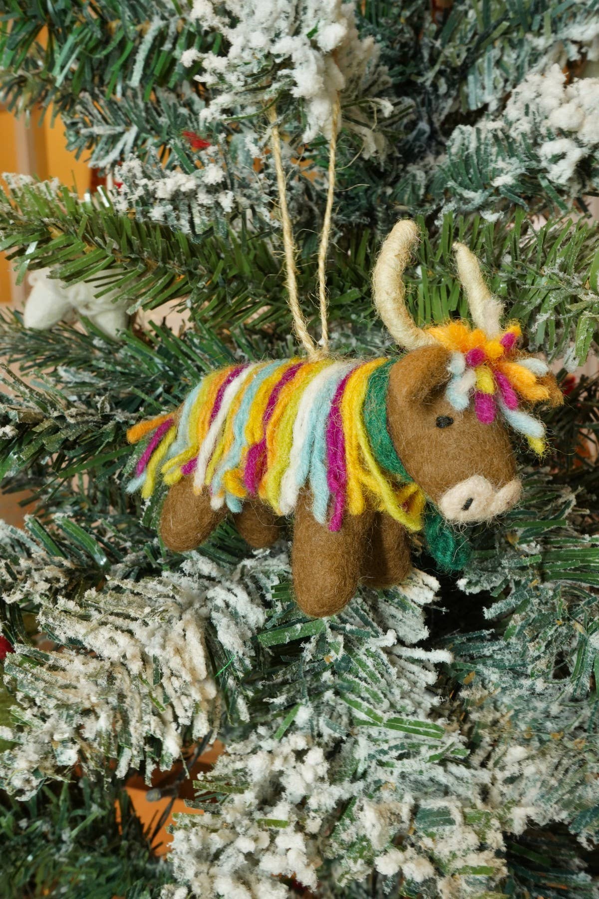 Hughie Felt Wool Colourful Highland Cow Christmas Decoration: One Colour