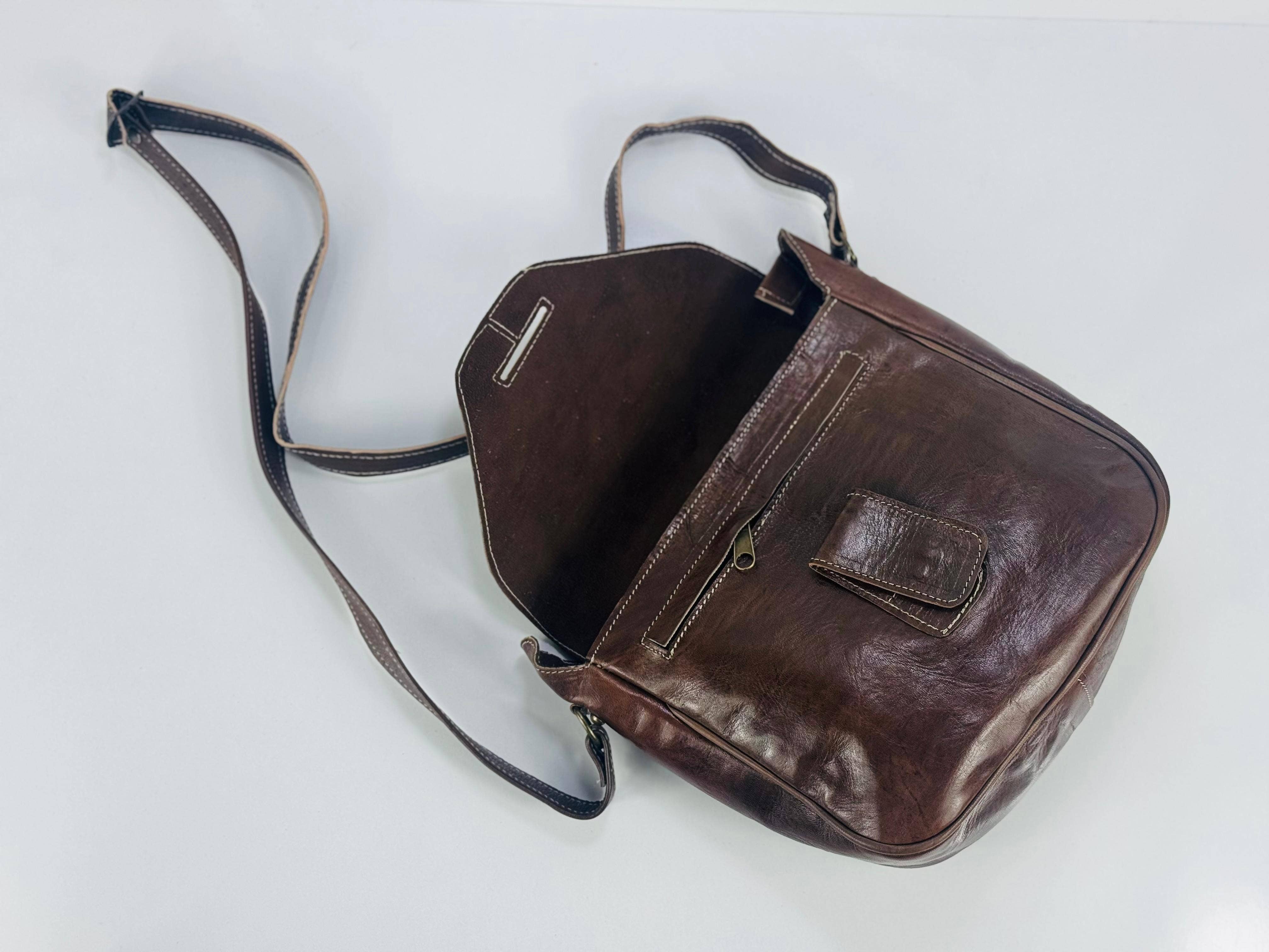 Handcrafted Moroccan Leather Crossbody Bag: Brown