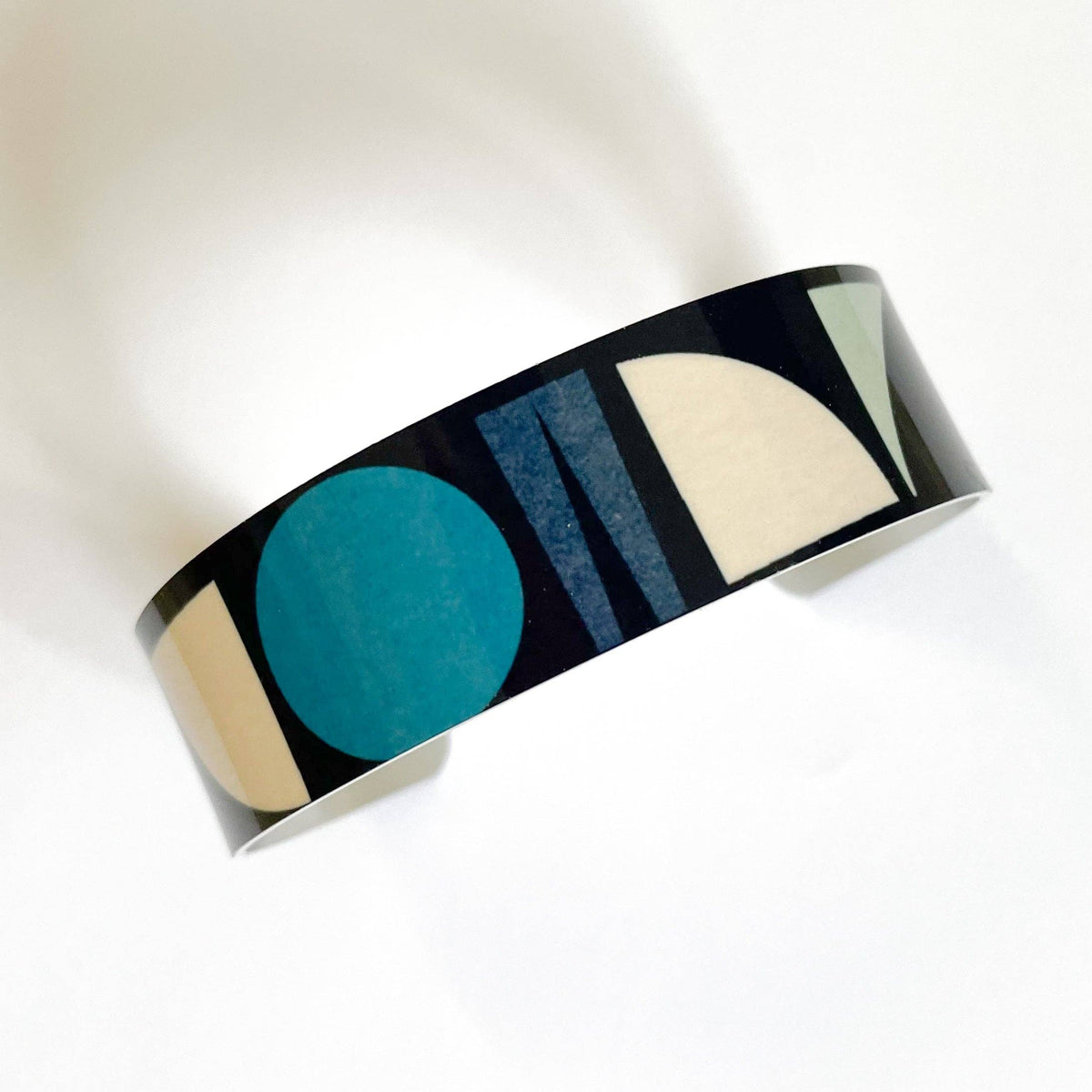Shape Narrow Cuff Bracelet - Navy