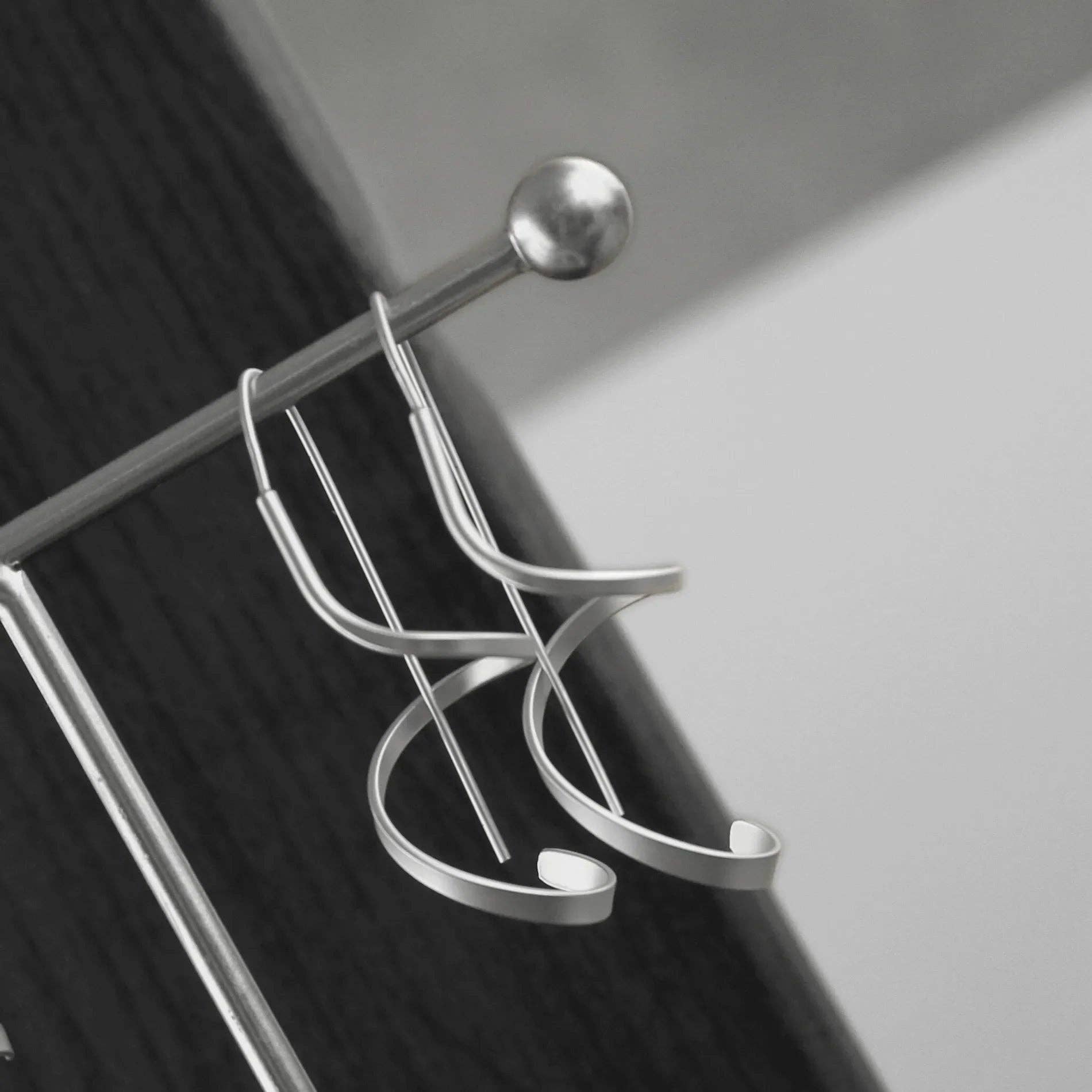 Tara Spinning Earring Silver Plating
