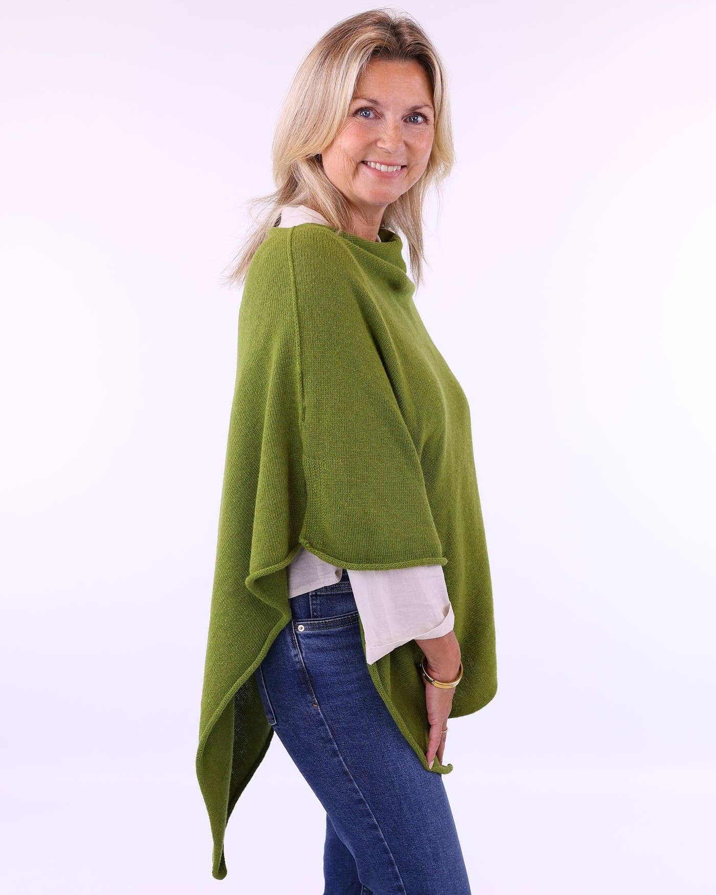 Cashmere Blend Poncho: Deep Violet