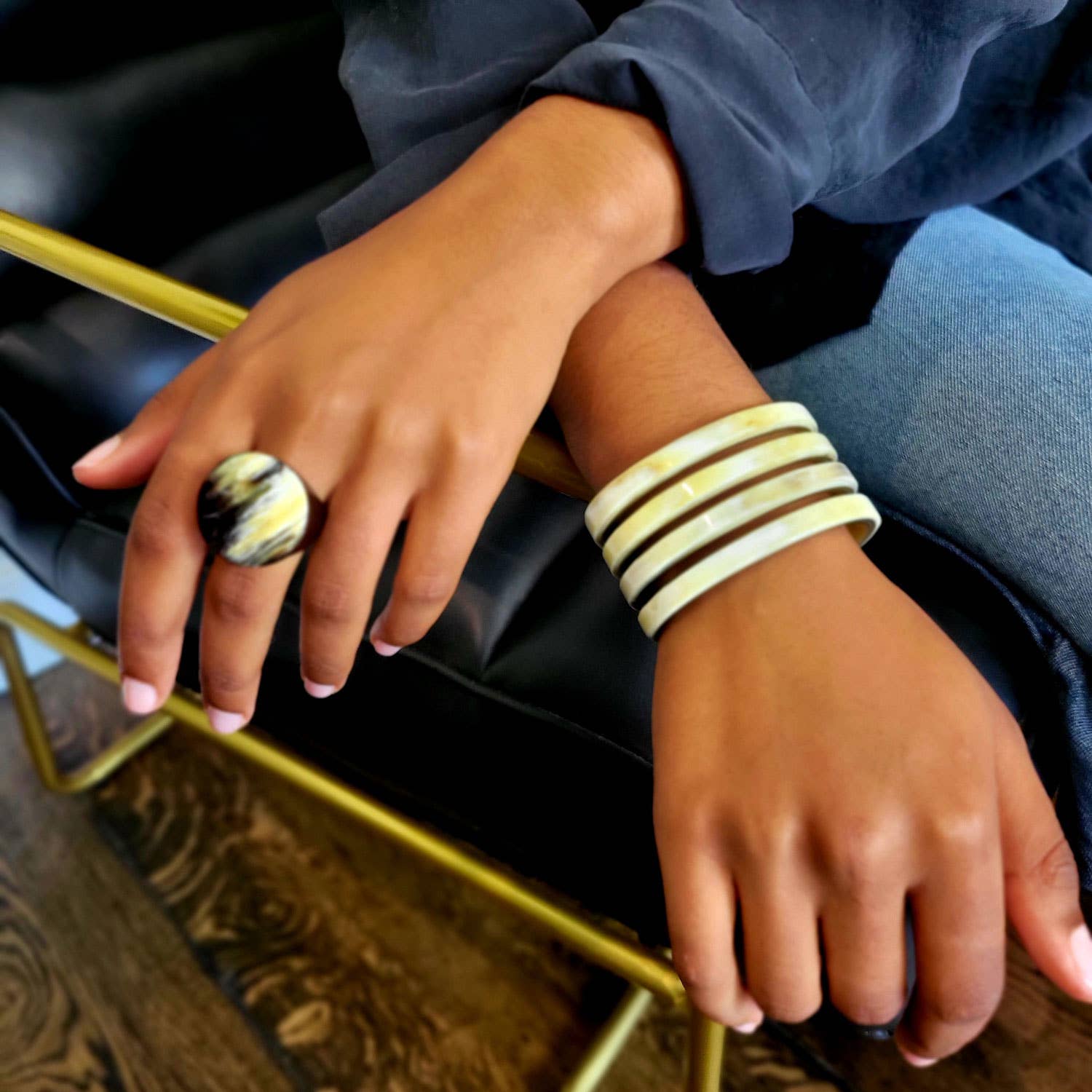 Black Natural Round Buffalo Horn Ring jewelry Gift for women: L