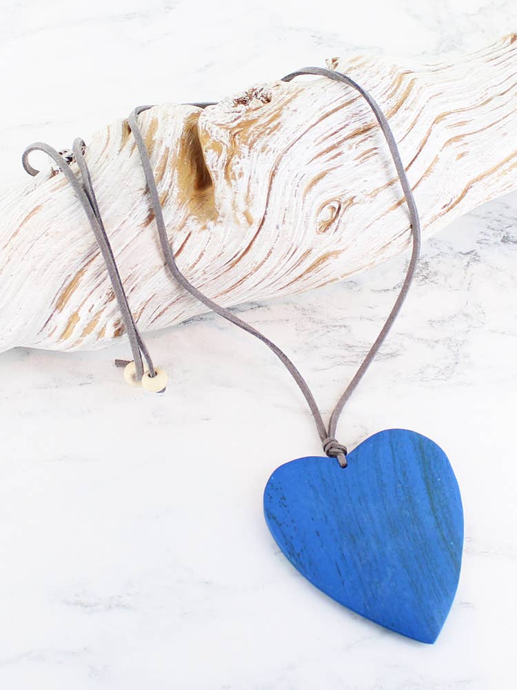 SIMPLE WOODEN HEART PENDANT NECKLACE