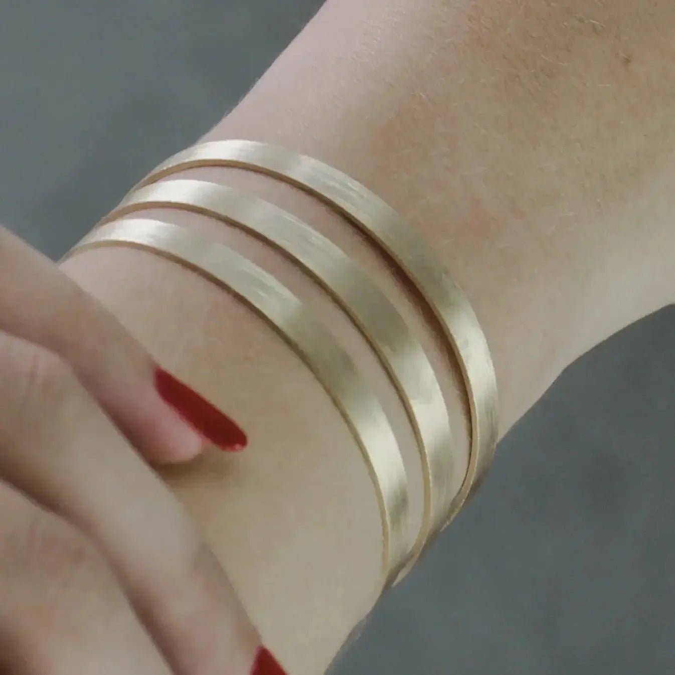 Theia 3 Rows Statement Cuff Bracelet Gold Plating