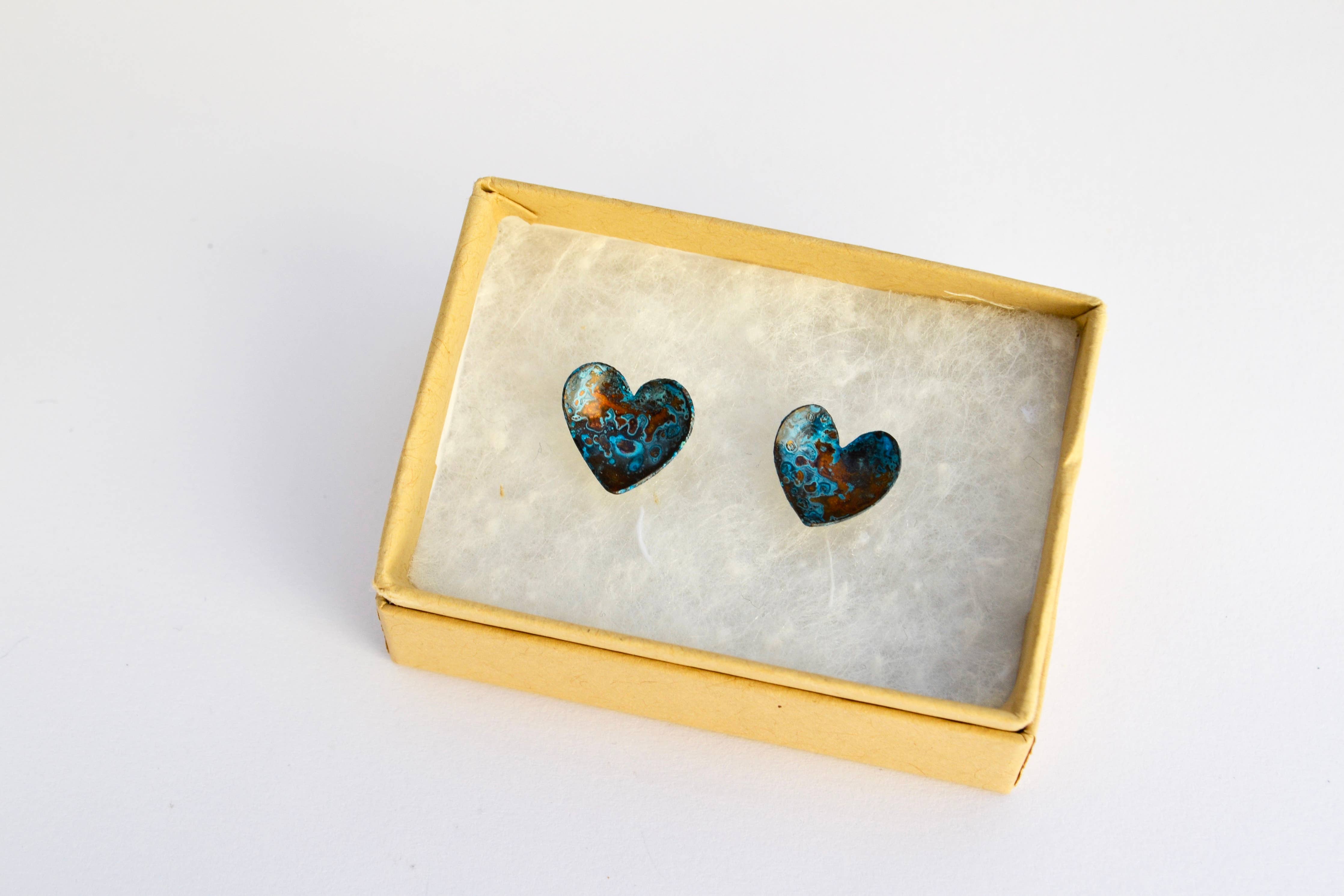 Heart Stud Earrings: Copper / Large