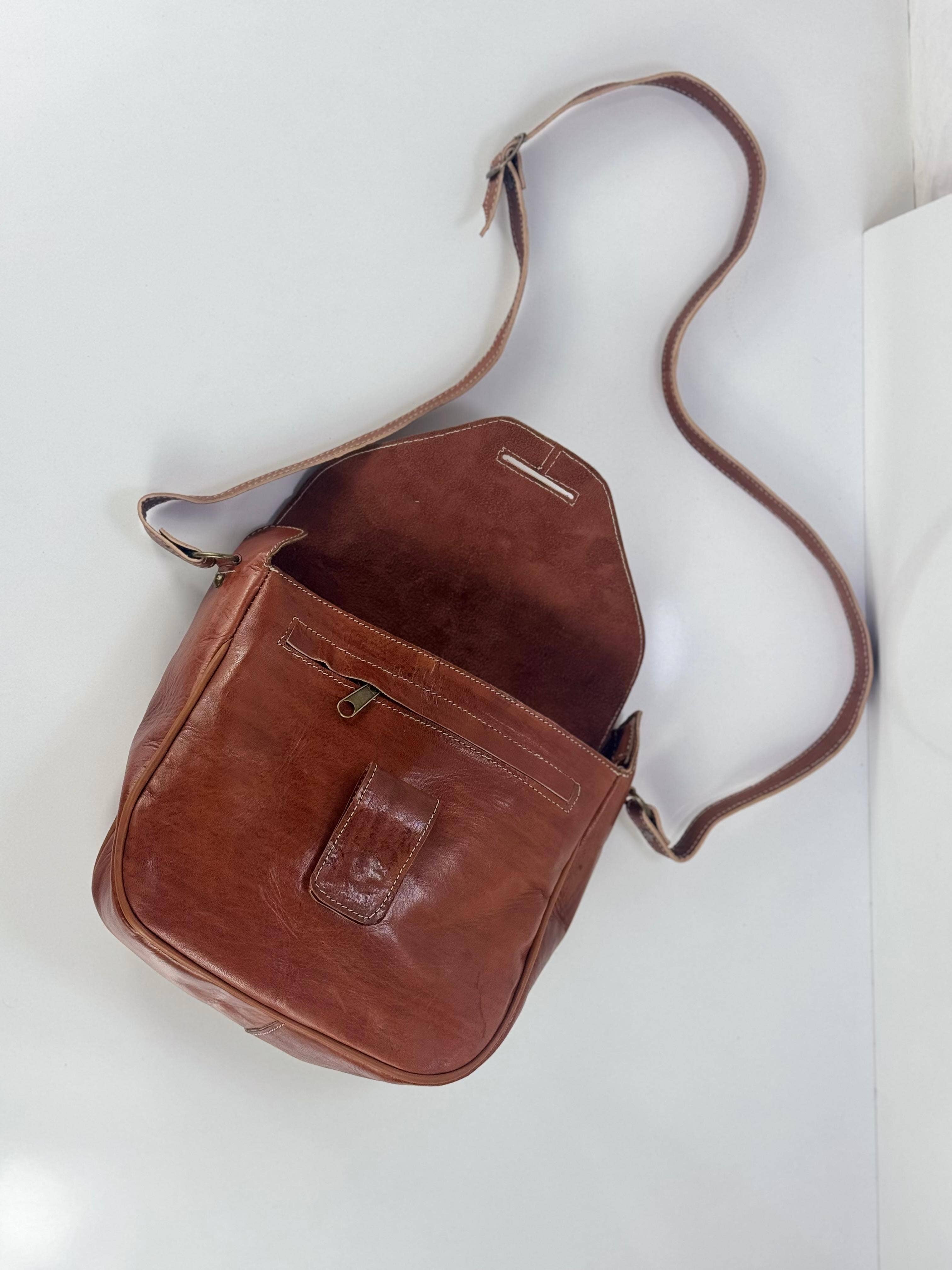 Handcrafted Moroccan Leather Crossbody Bag: Brown