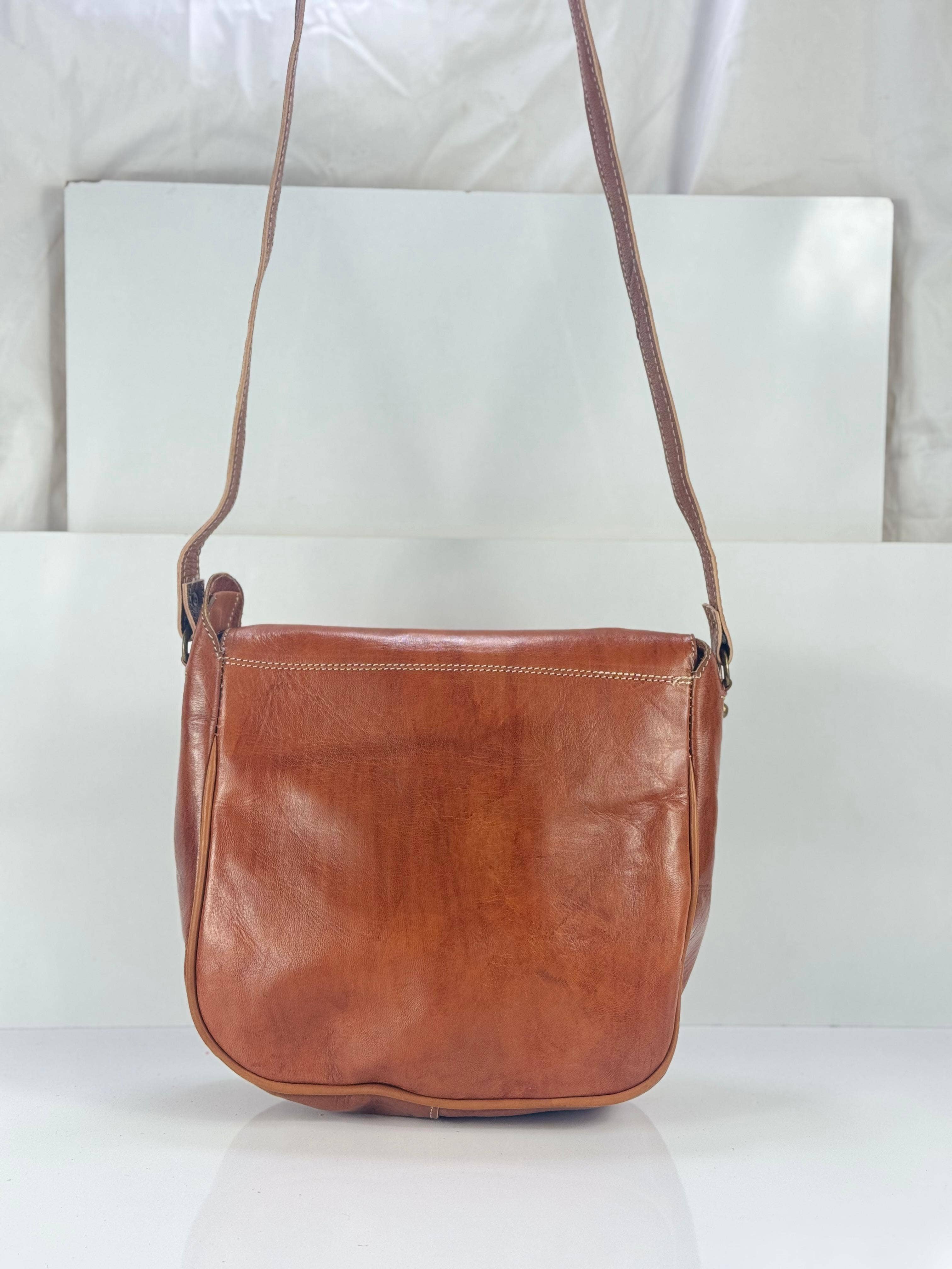 Handcrafted Moroccan Leather Crossbody Bag: Brown