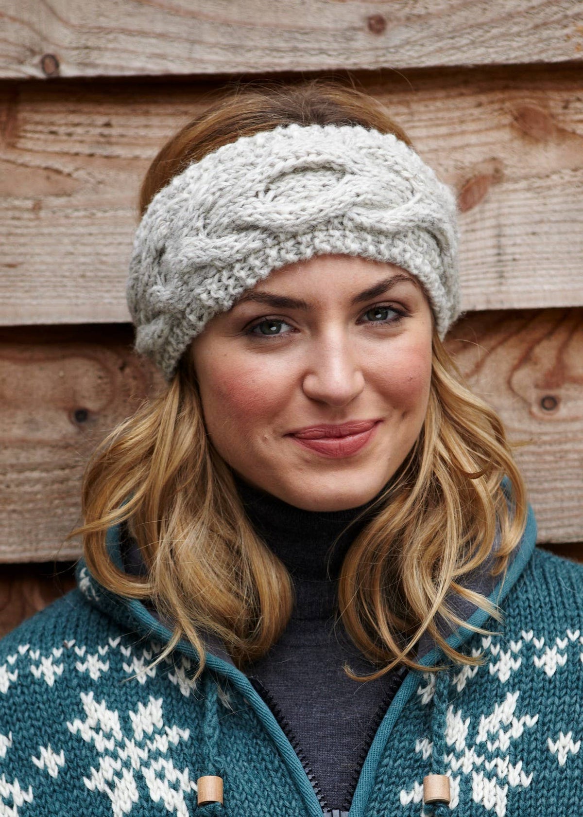 Chamonix Natural Wool Cable Knit Winter Ear Warmer Headband: Oatmeal