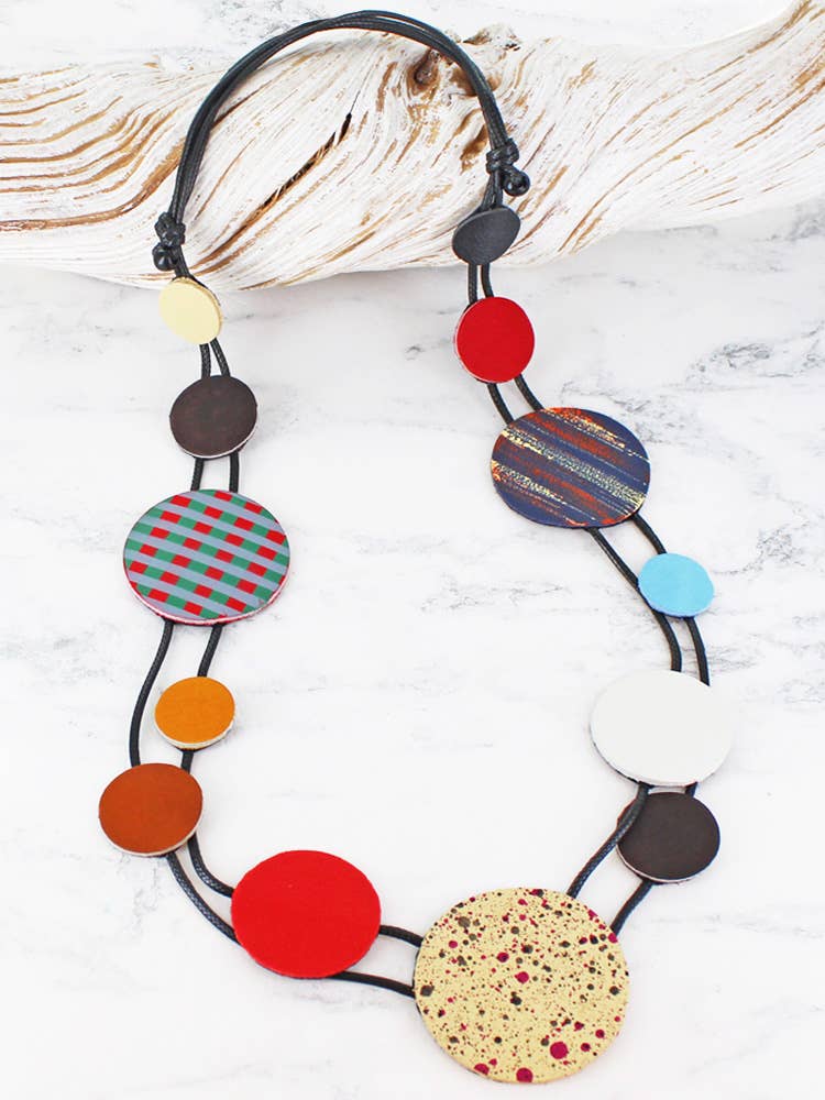 UJ6433 LONG DOUBLE-STRAND LEATHER DISC NECKLACE