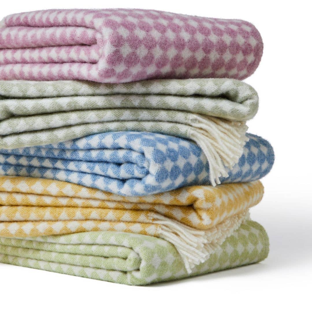 Jacquard Spot Blanket Mulberry