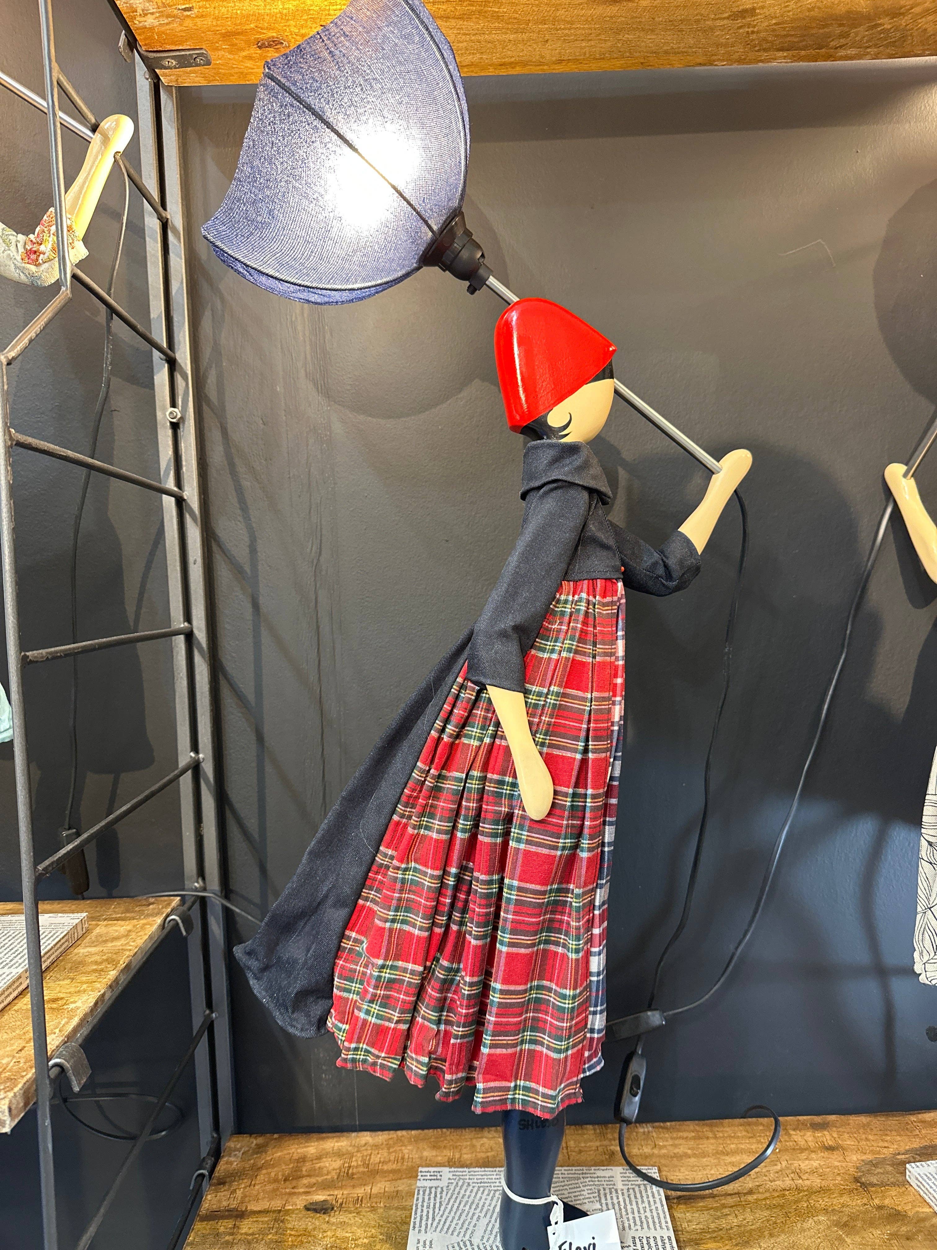 Eleri Lady Lamp