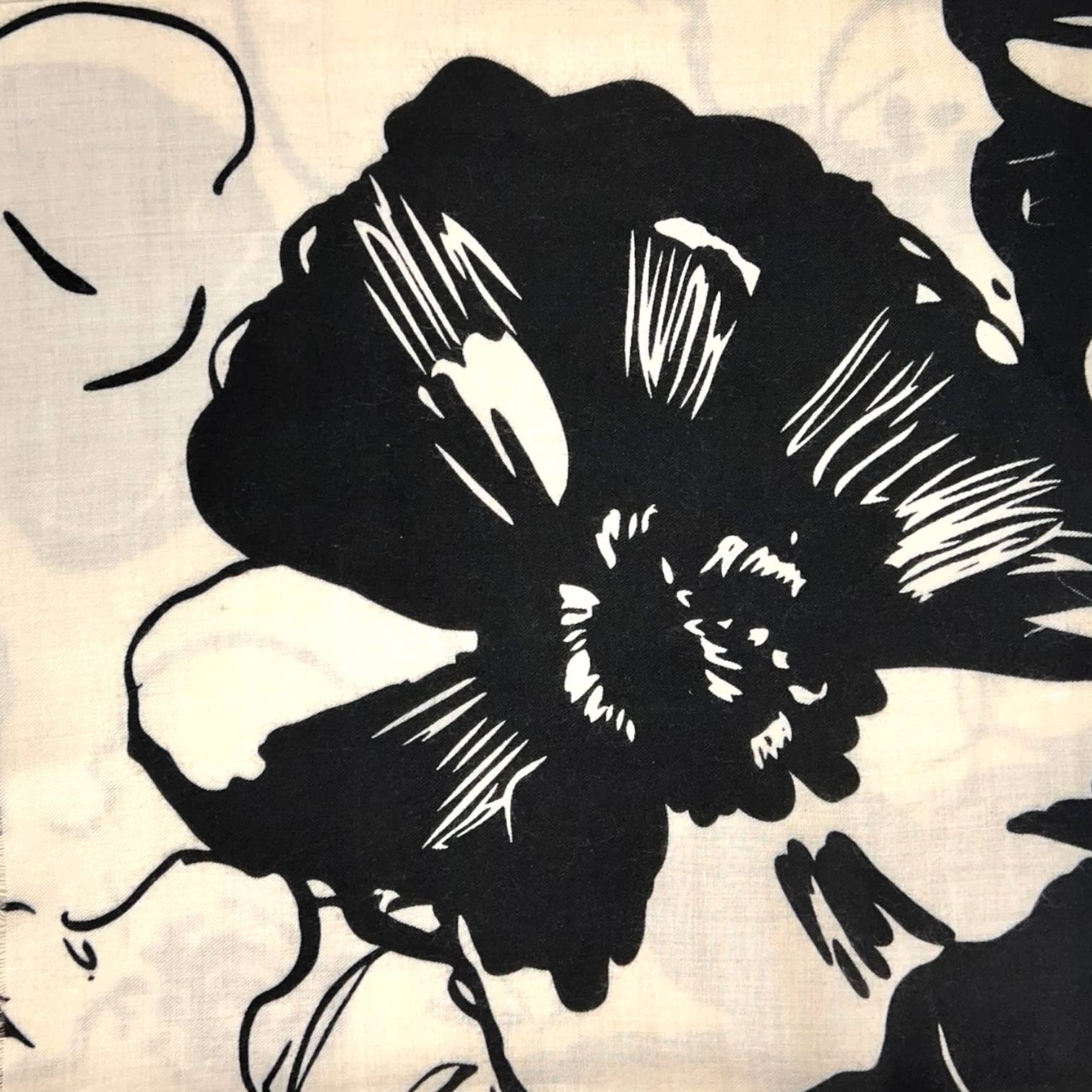 Flower sketch print on medium weight scarf: Beige