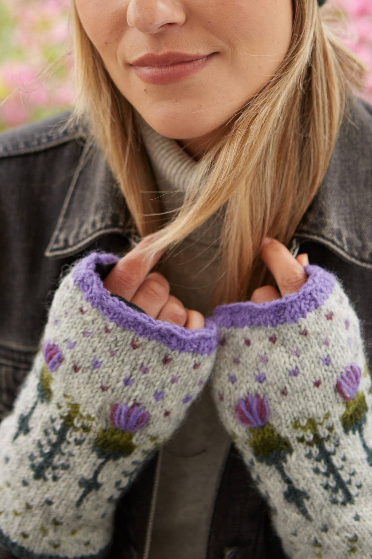 Scottish Thistle Knit Fingerless Gloves Grey Wool Floral: One Colour