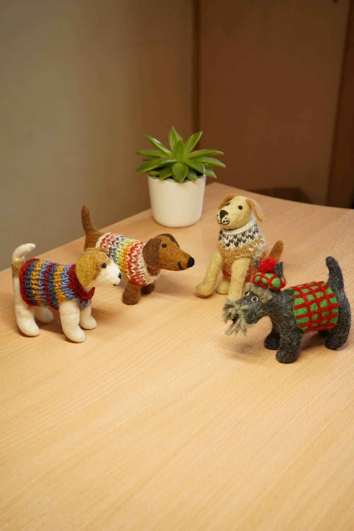 Laura - Hand Felted Wool Labrador Dog Standing Decoration: One Colour