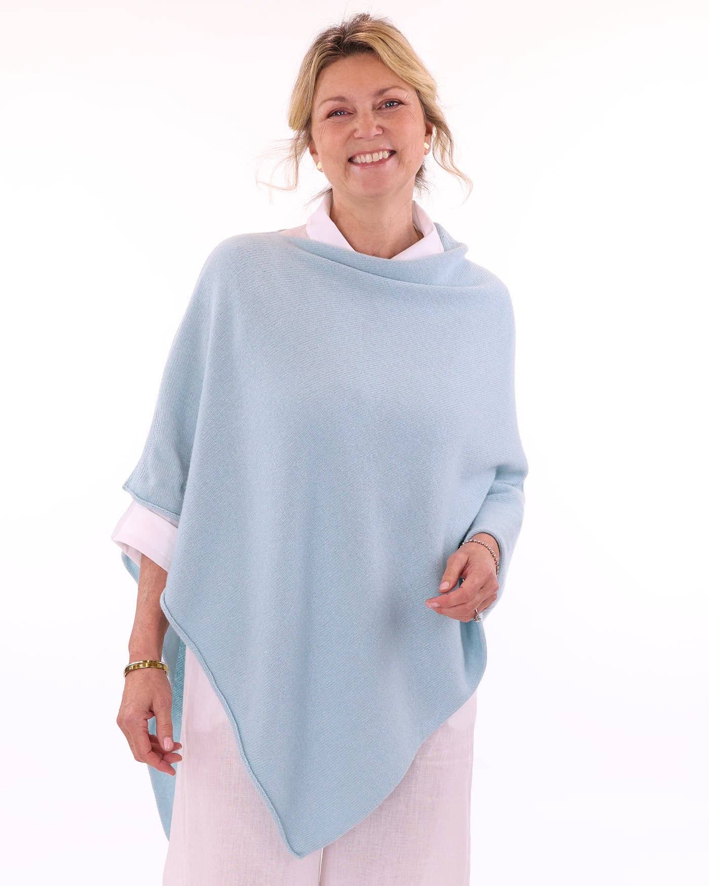 Cashmere Blend Poncho: Deep Violet