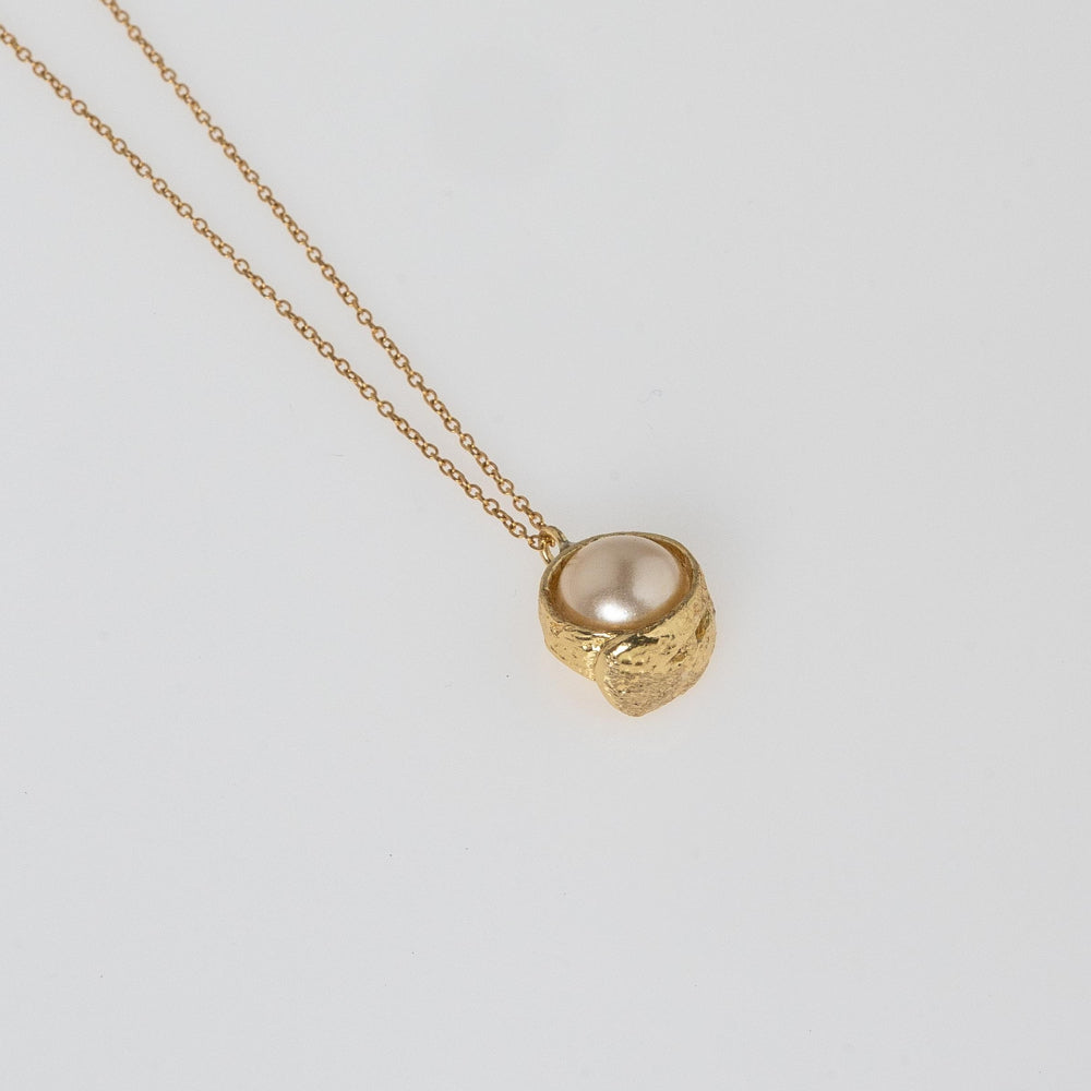 Brass Cream Rose Pearl Necklace