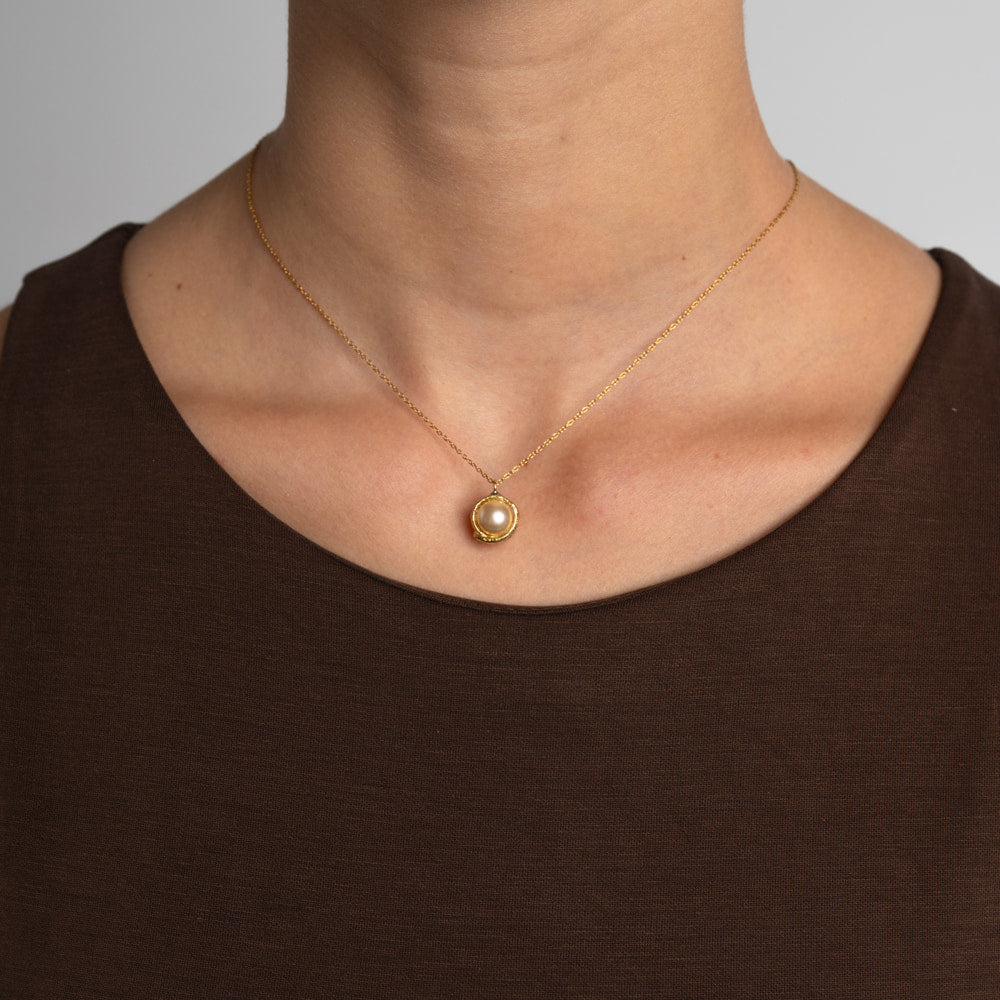 Brass Cream Rose Pearl Necklace