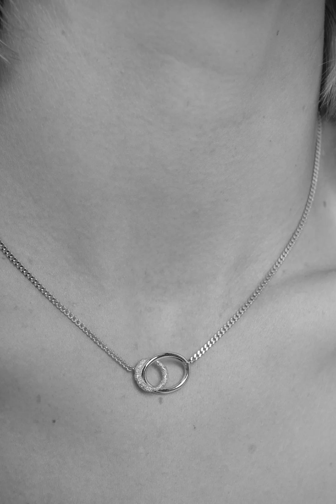 Silver rhythm necklace