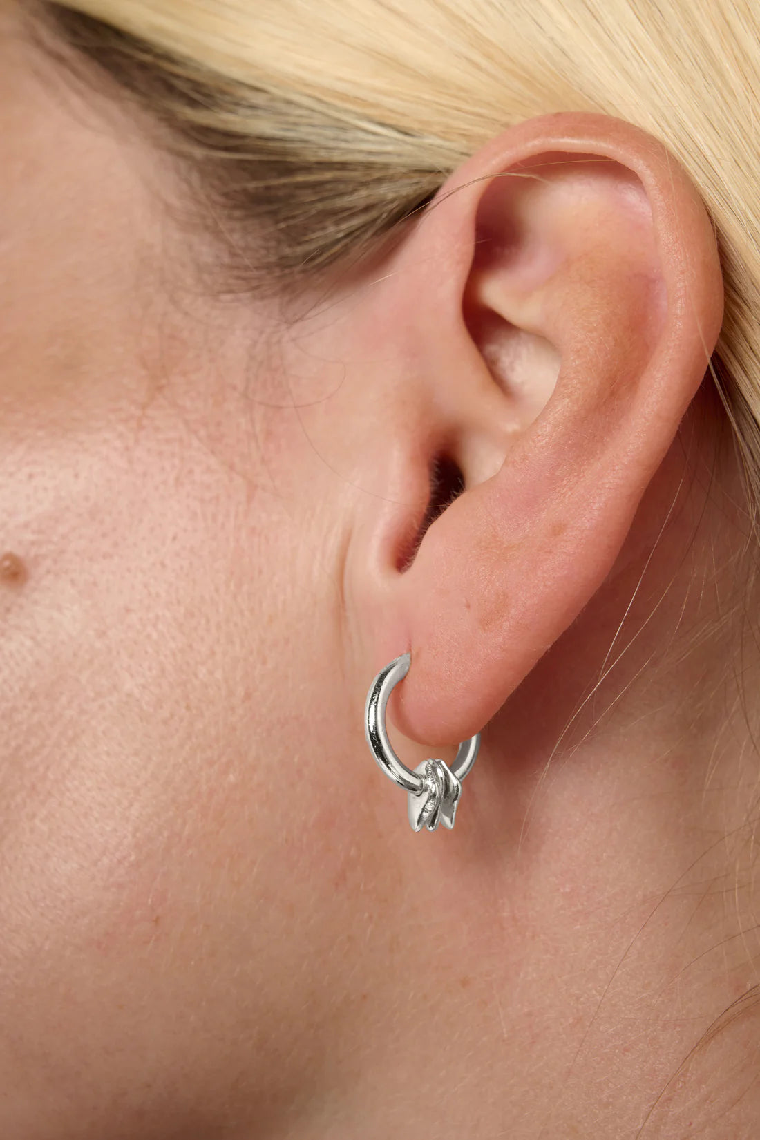 Cairn earrings silver