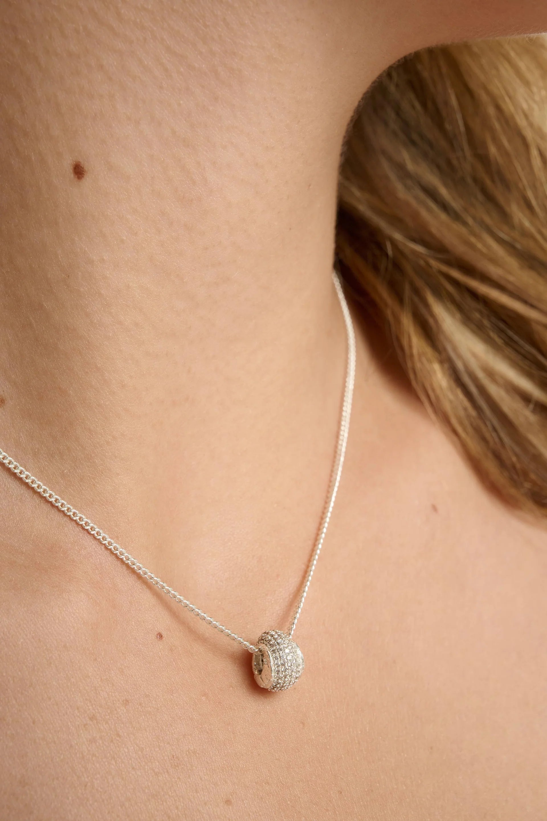 Silver Glint Necklace