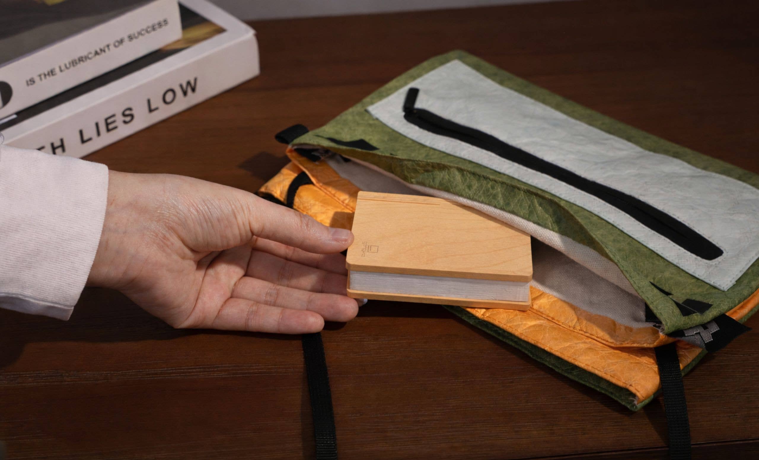 Super Mini Smart Book Light - Palm Edition: Walnut Finish