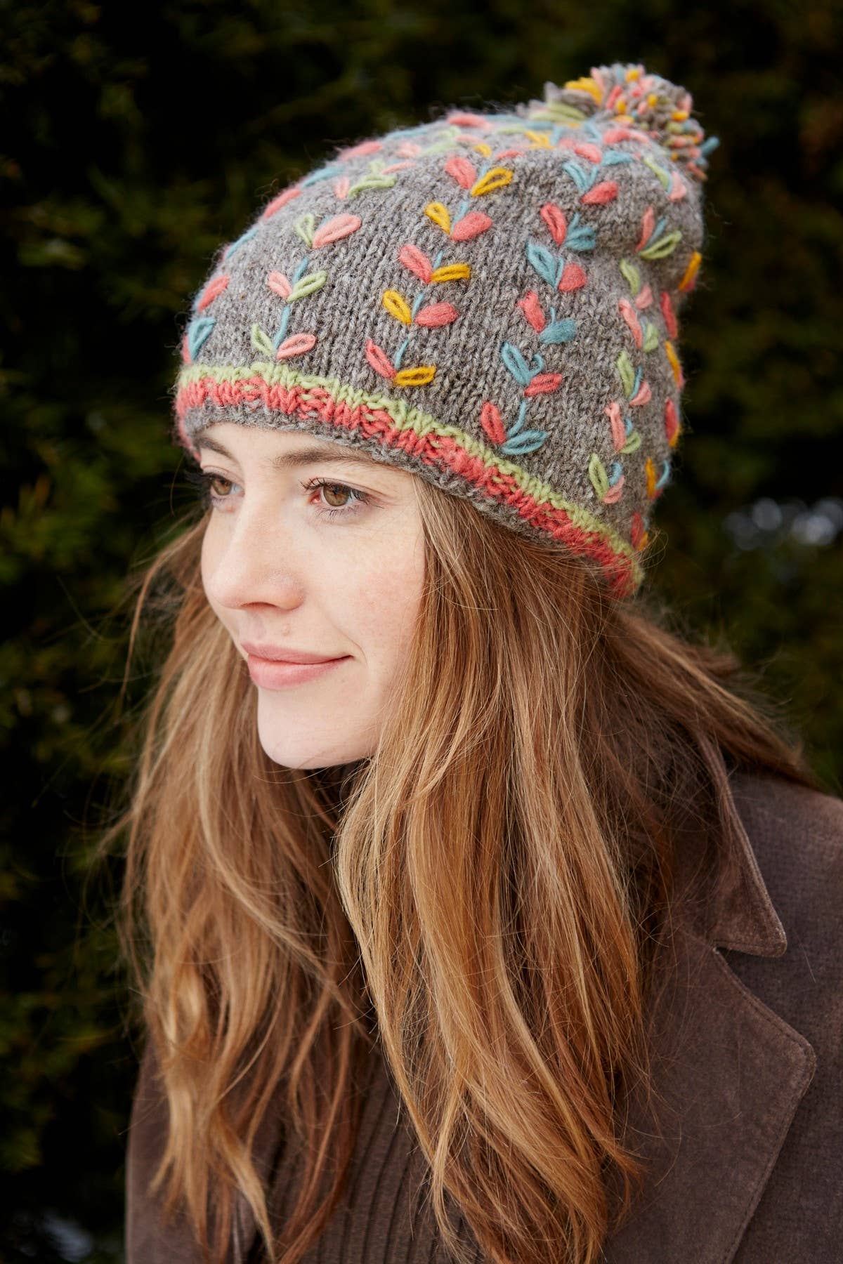 Kylemore Embroidered Leaf Wool Knit Bobble Beanie Hat Grey: Grey