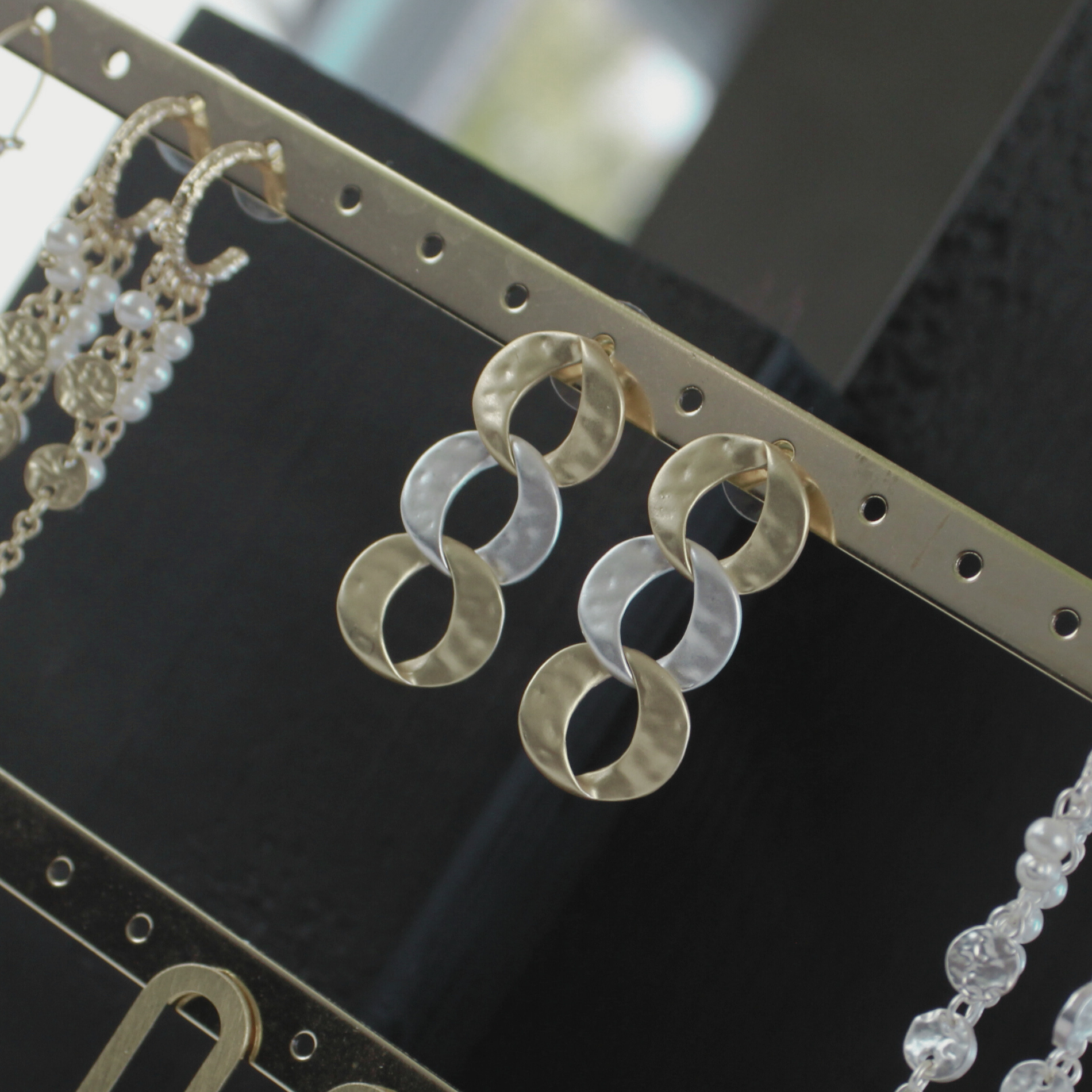 Audrey IN:STORE 2-Tone Earring Gold Plating