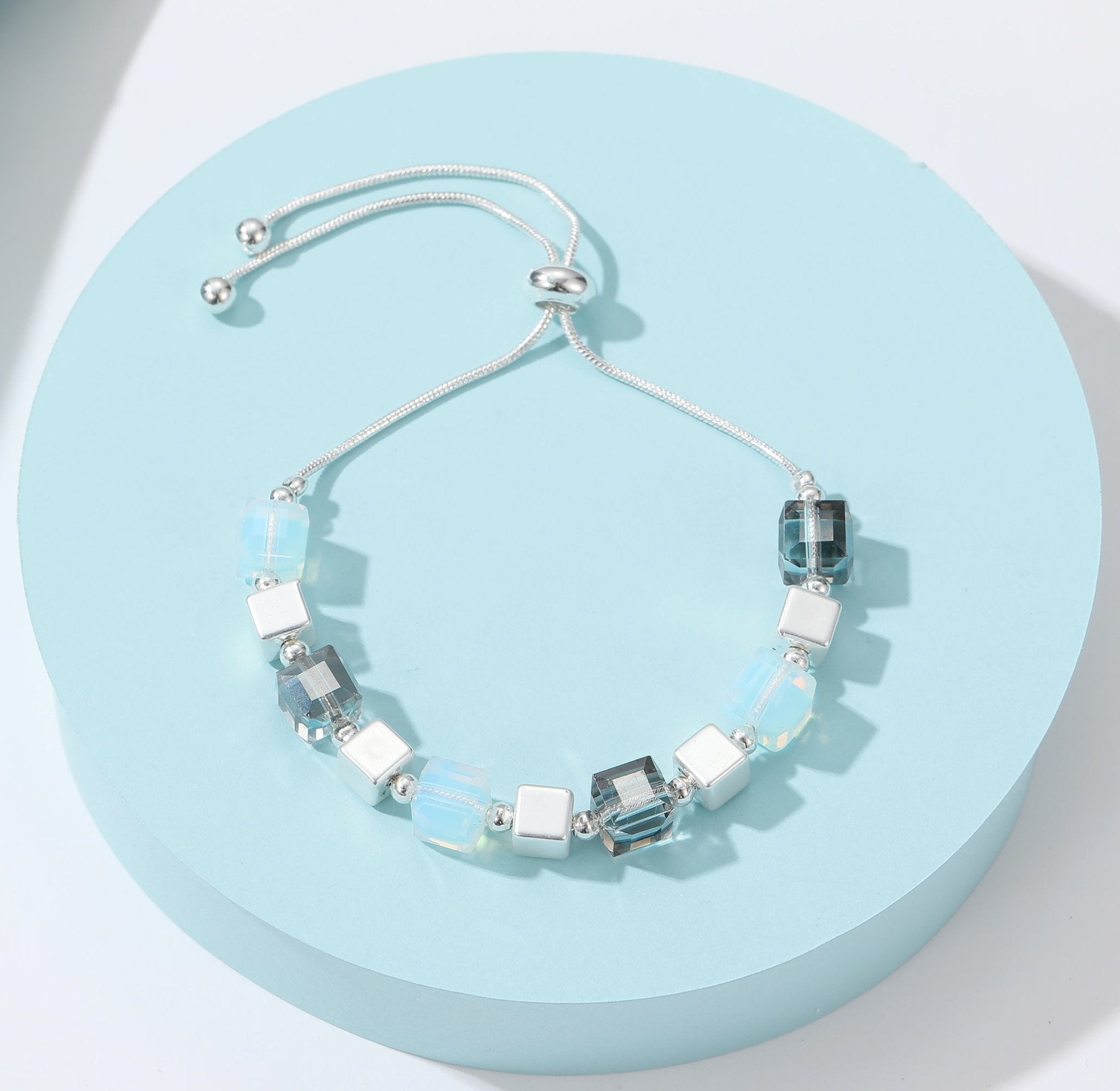 Bright Cube Bracelet: adjustable silver beads and blue crystals